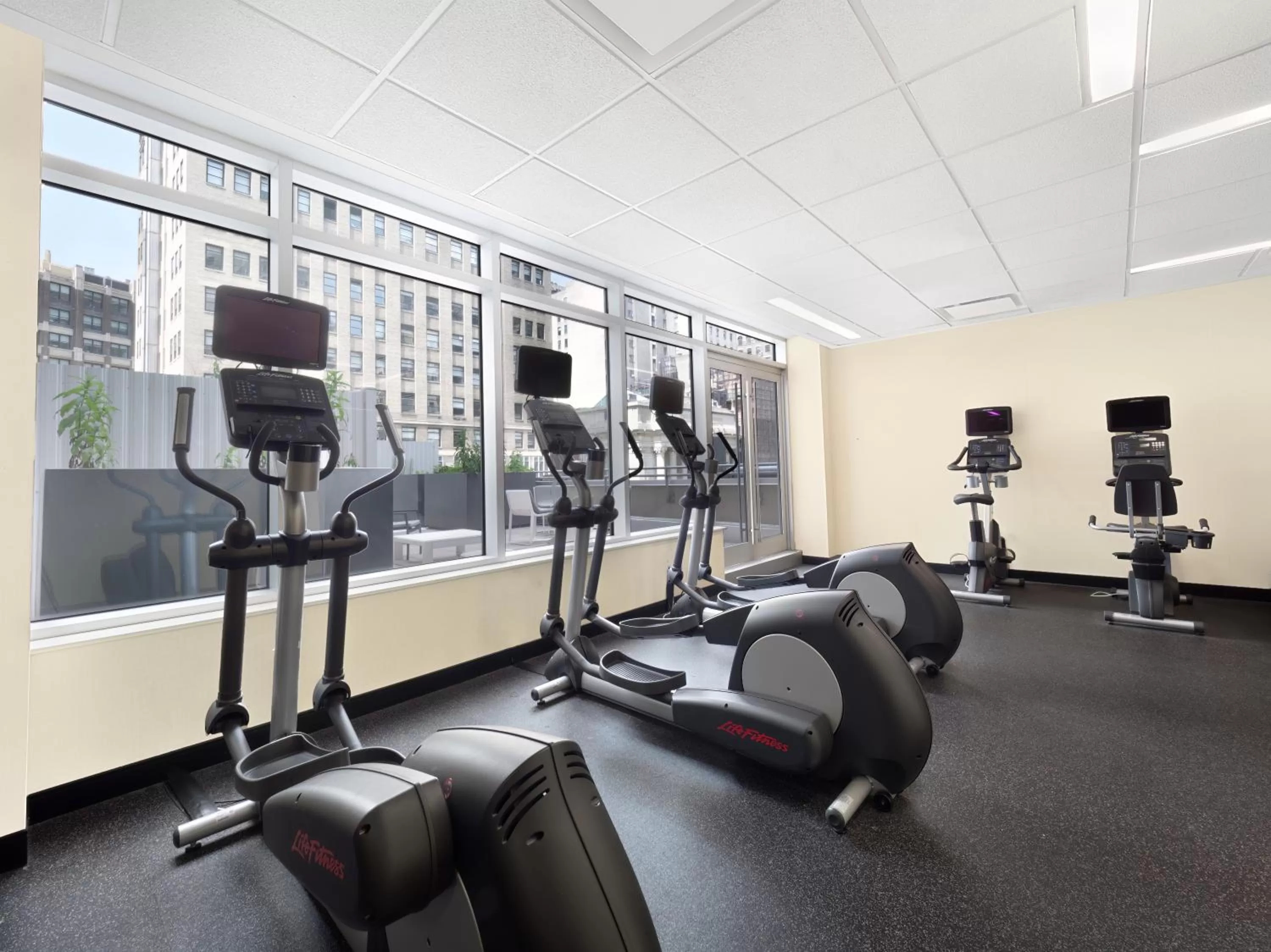 Fitness centre/facilities in The Herald by LuxUrban