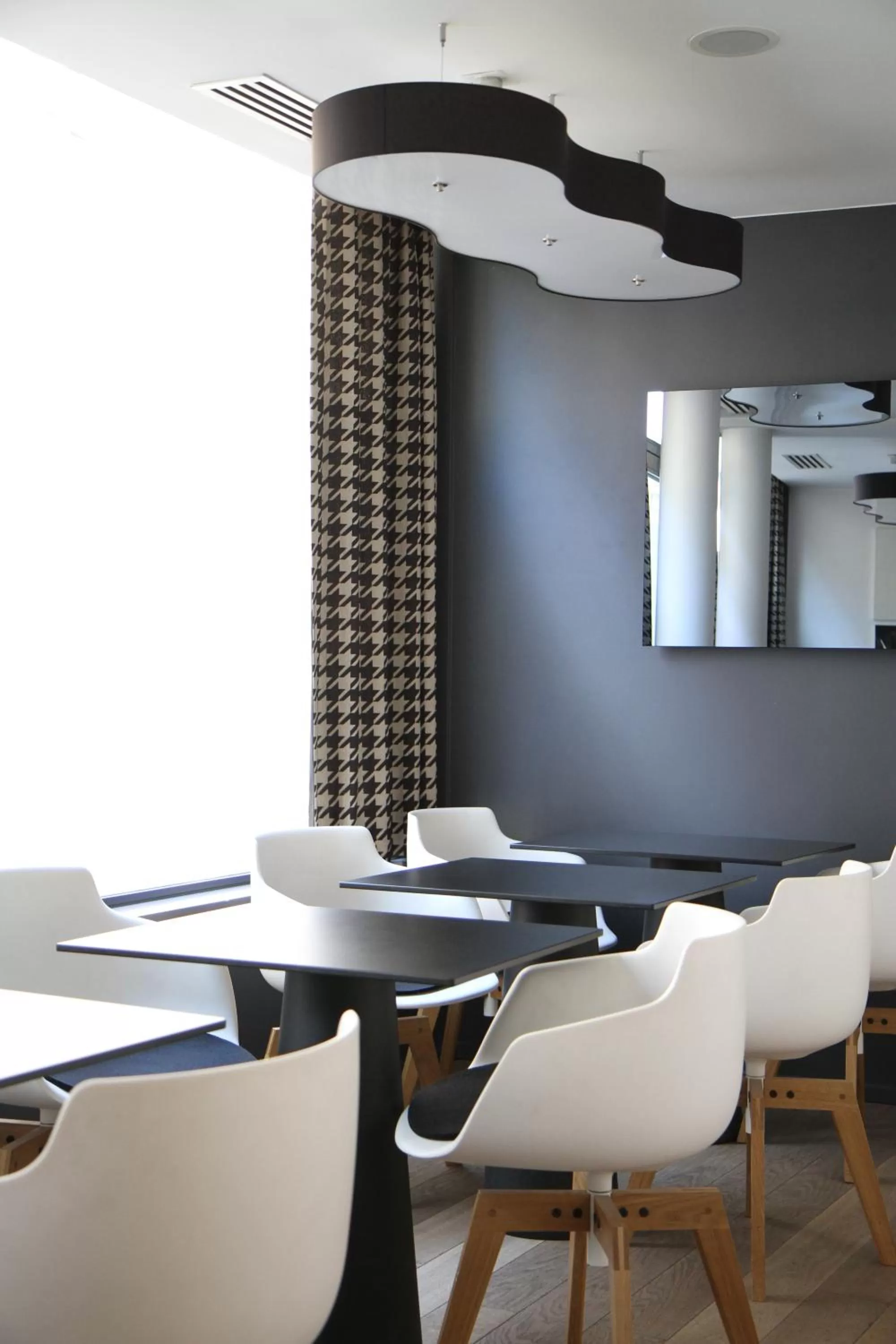 Coffee/tea facilities in Hôtel Quatorze