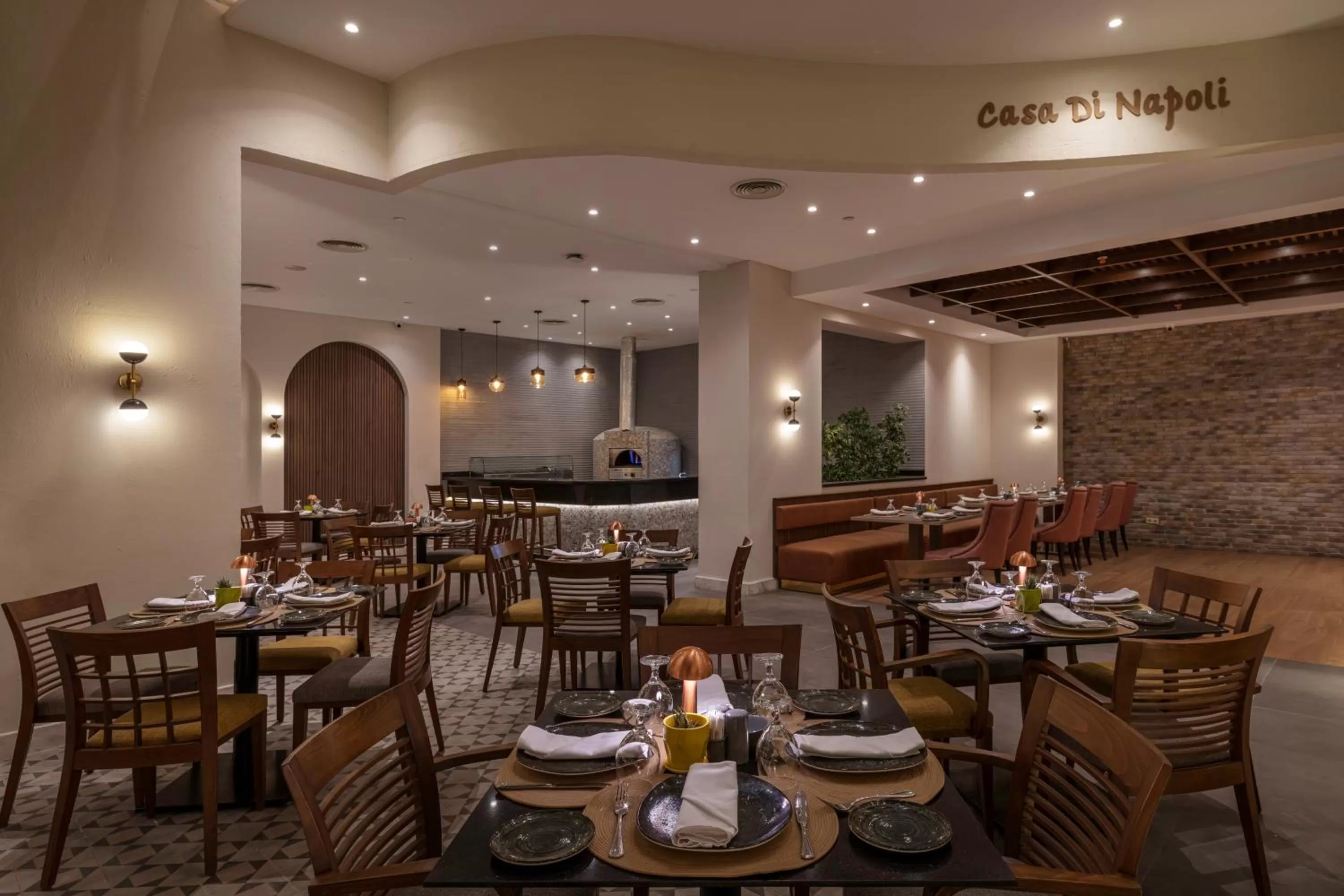 Restaurant/places to eat in Steigenberger Nile Palace Luxor - Convention Center