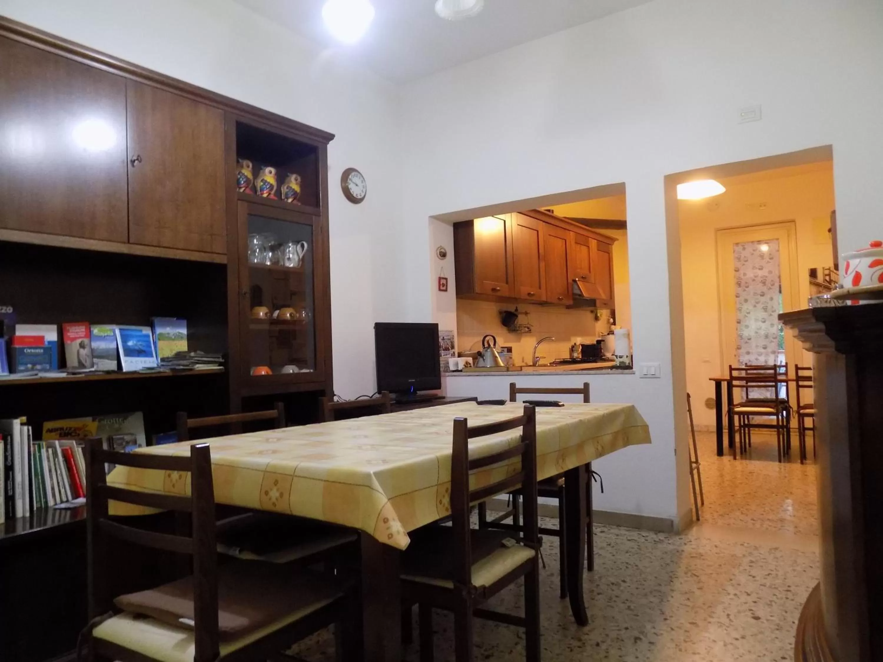 Communal lounge/ TV room in B&B Falcone