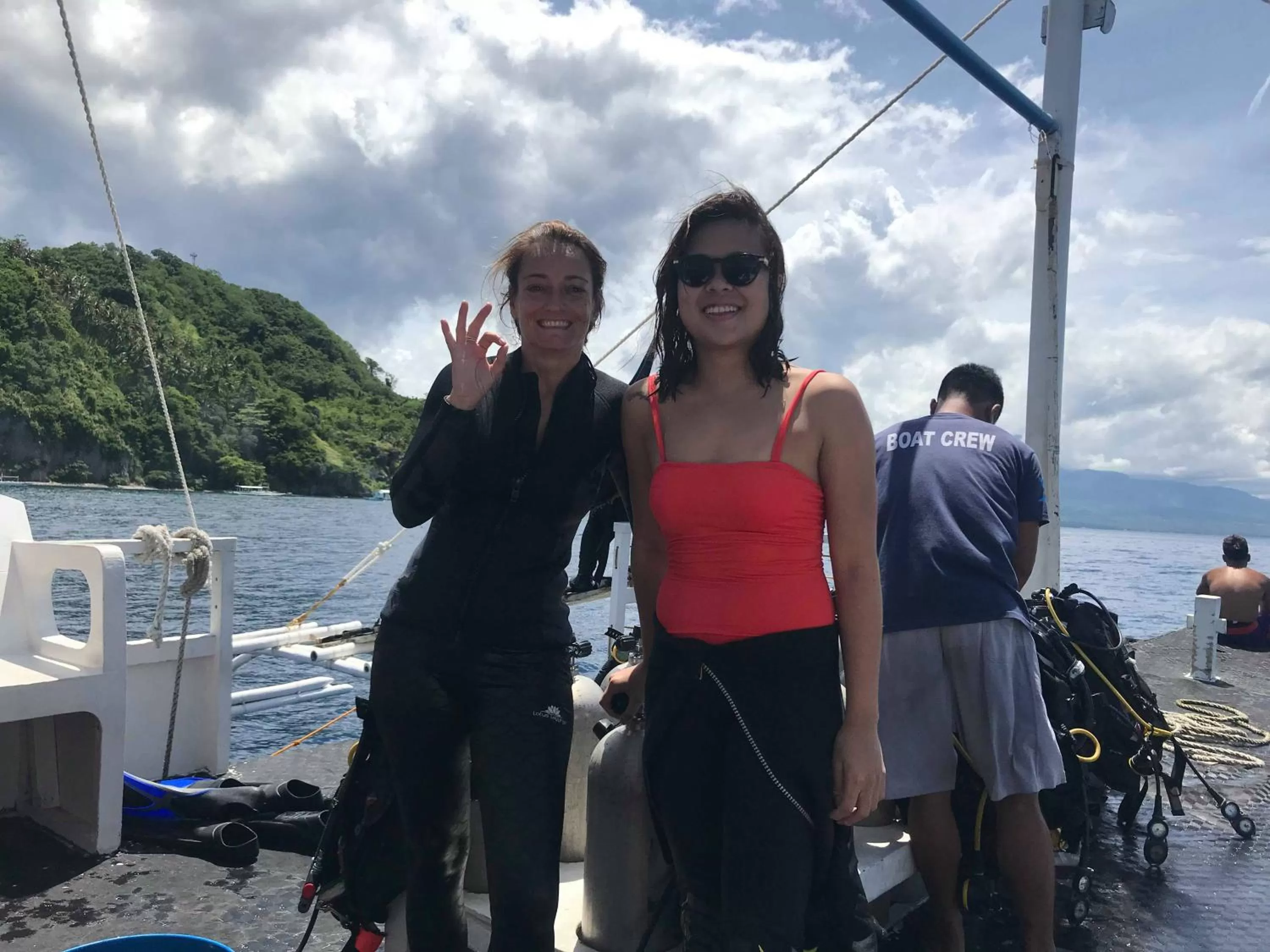 Diving in AivyMaes Divers Resort