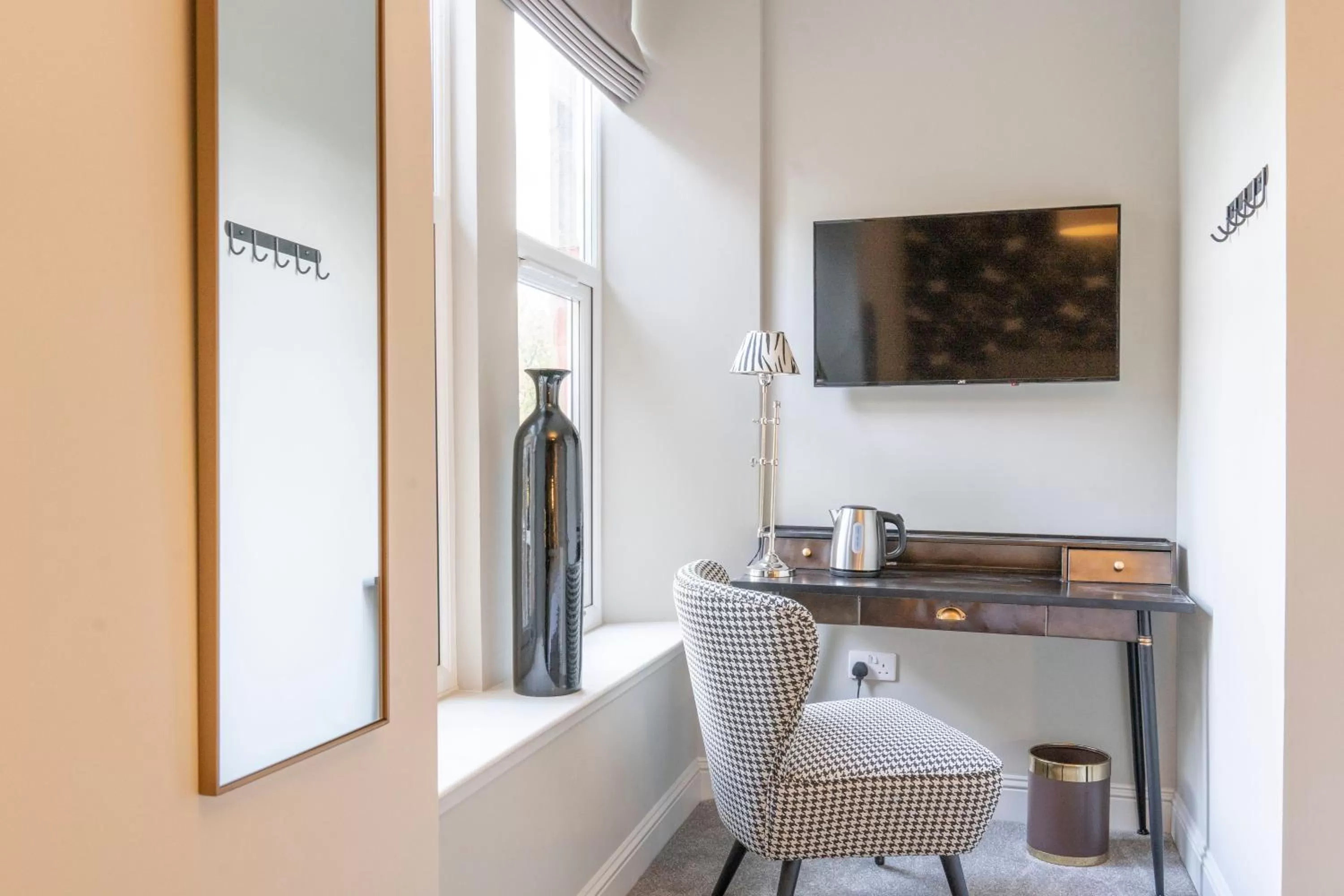 TV and multimedia in The Woodside