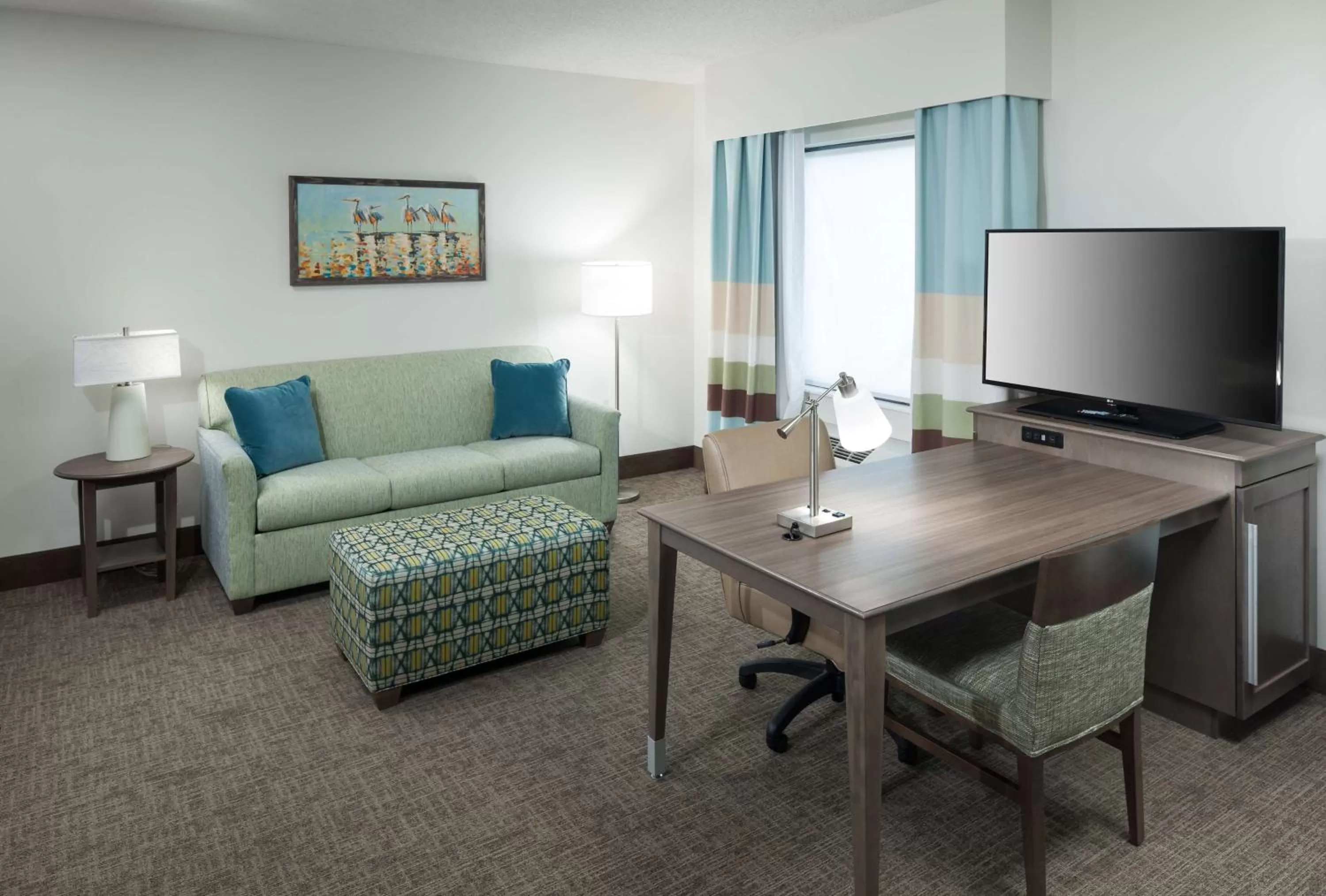 Living room in Hampton Inn & Suites by Hilton Carolina Beach Oceanfront