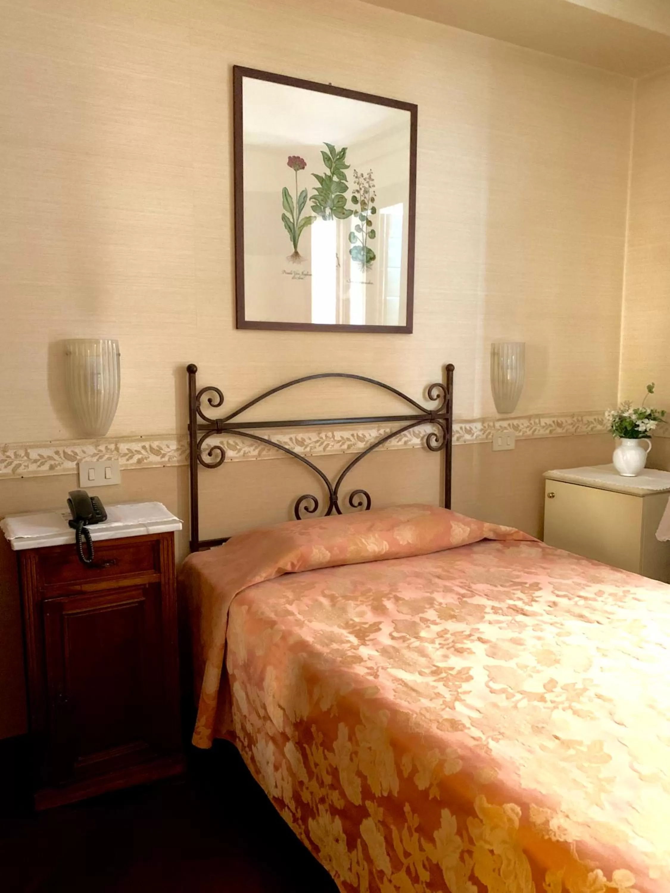 Bed in Hotel La Calcina