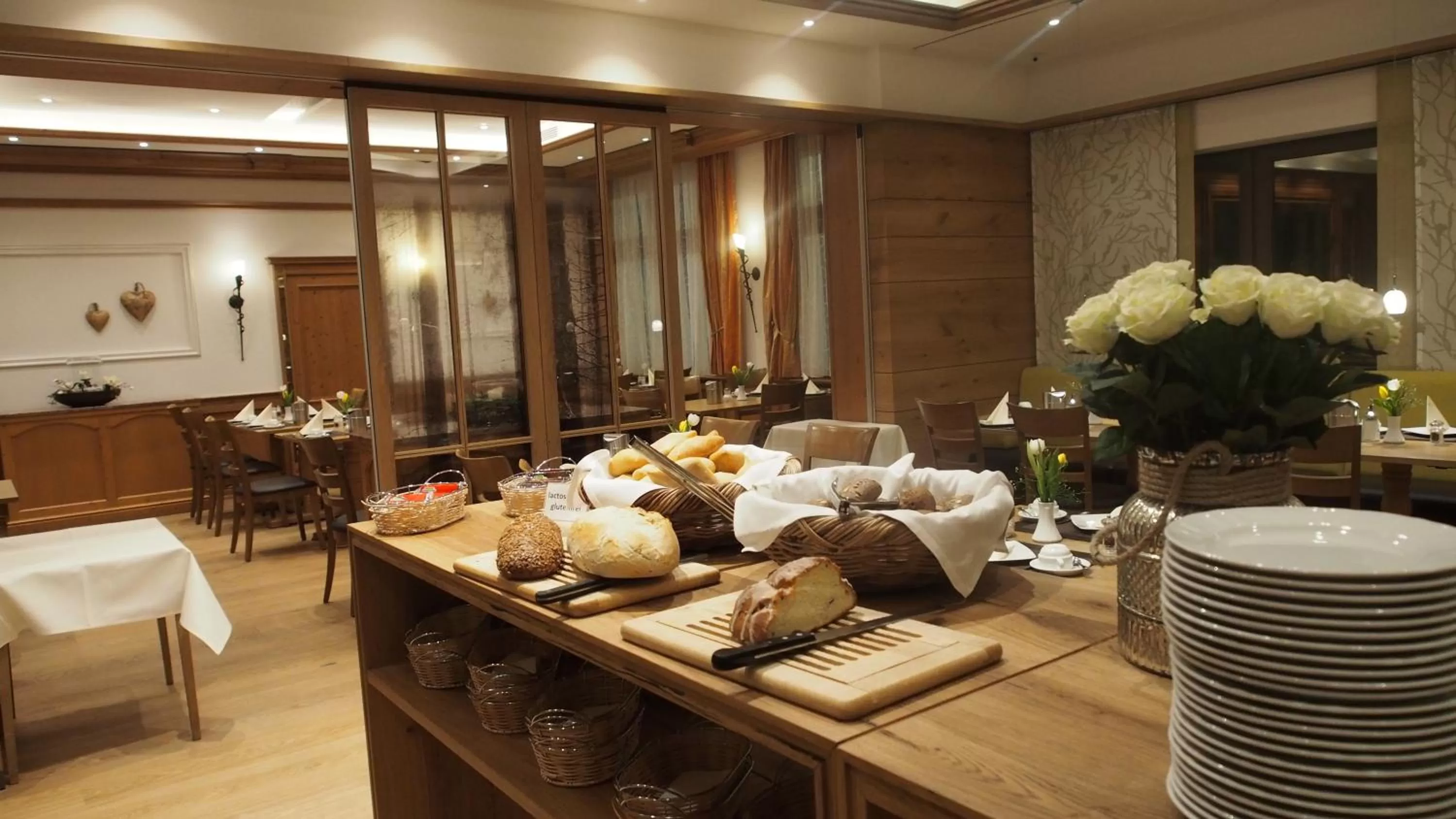 Buffet breakfast in Hotel-Restaurant Bierhäusle