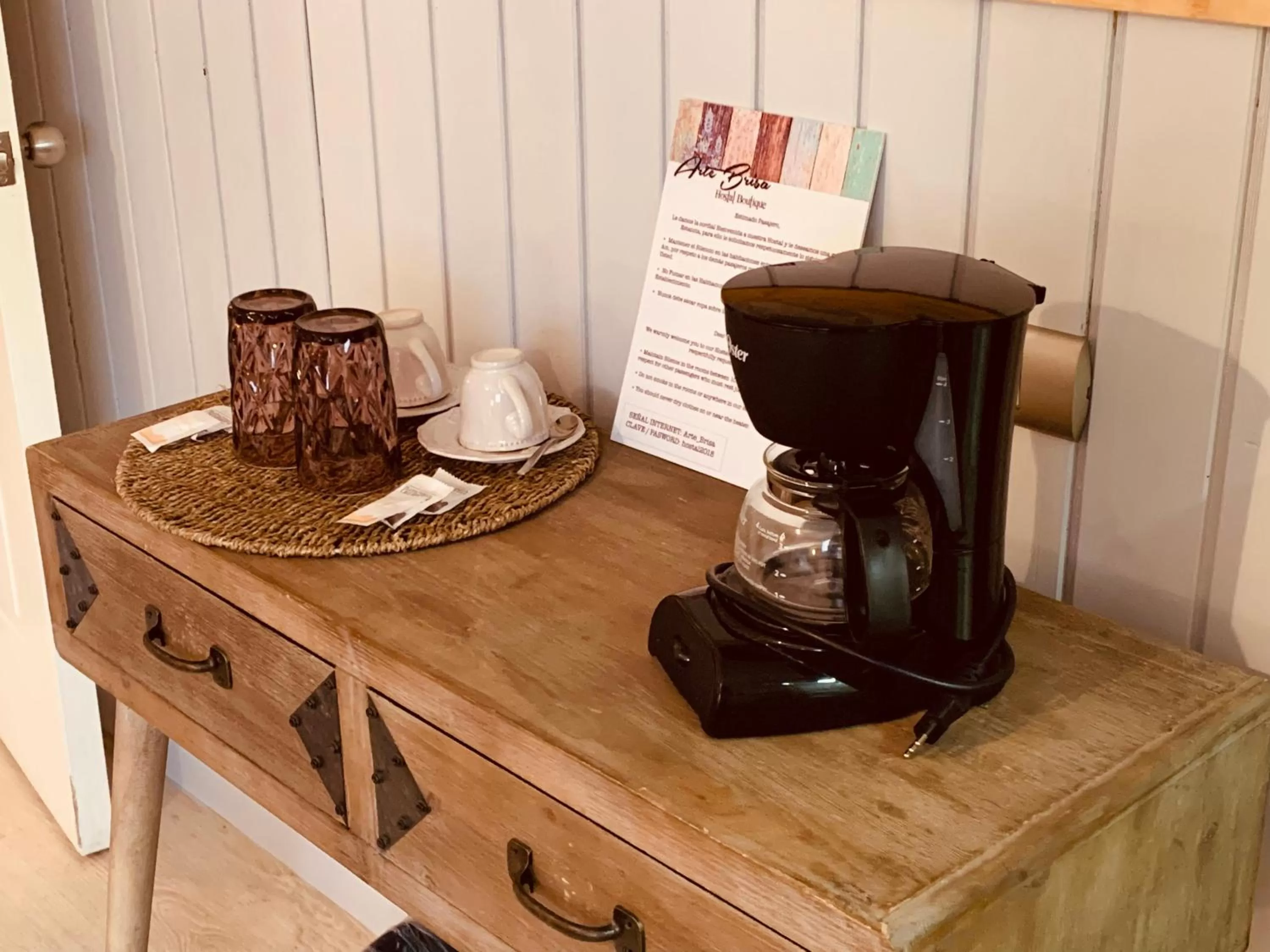 Coffee/tea facilities in Arte Brisa Hostal Boutique