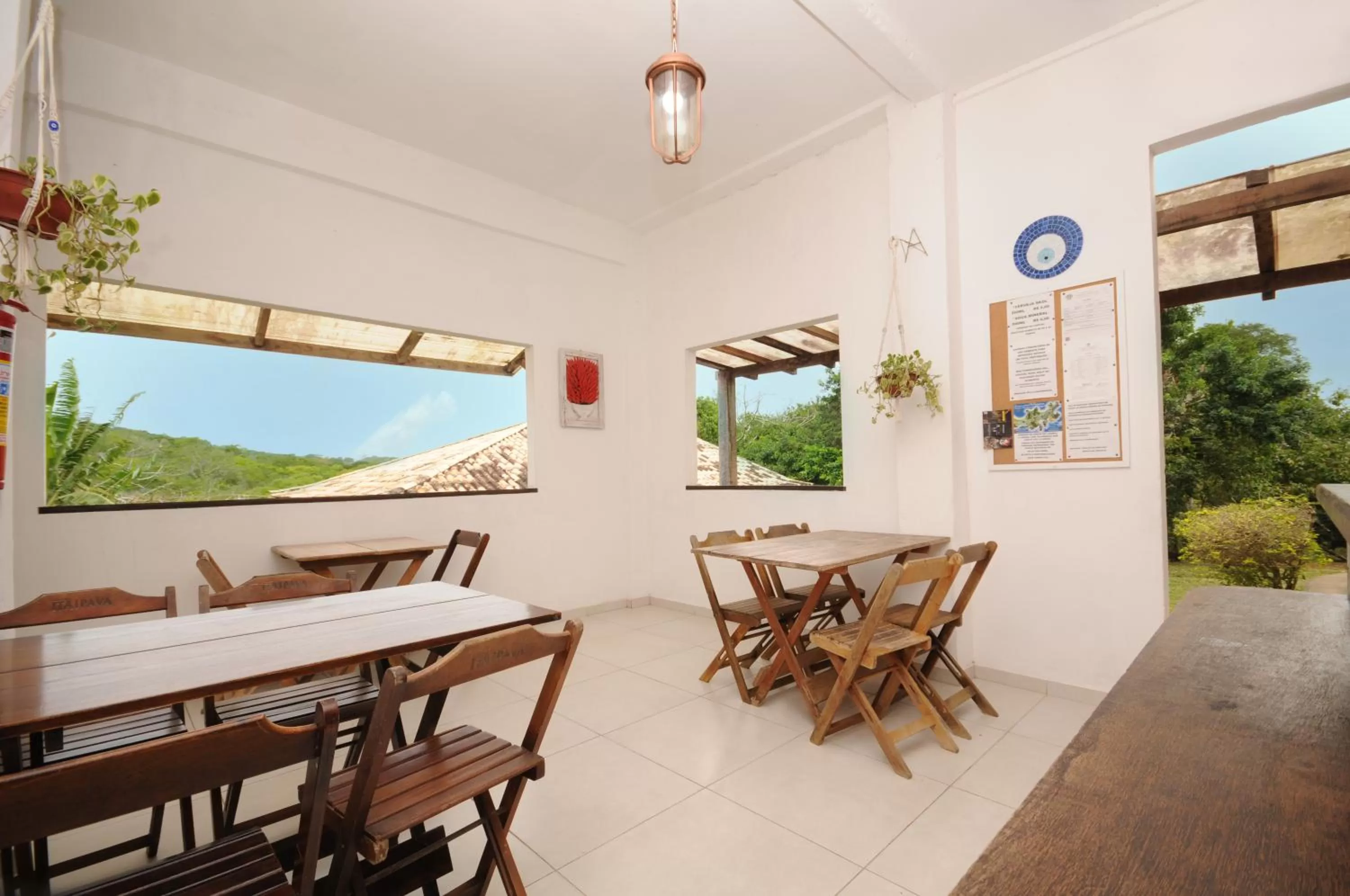 Restaurant/places to eat in pousada CASA 29 BÚZIOS