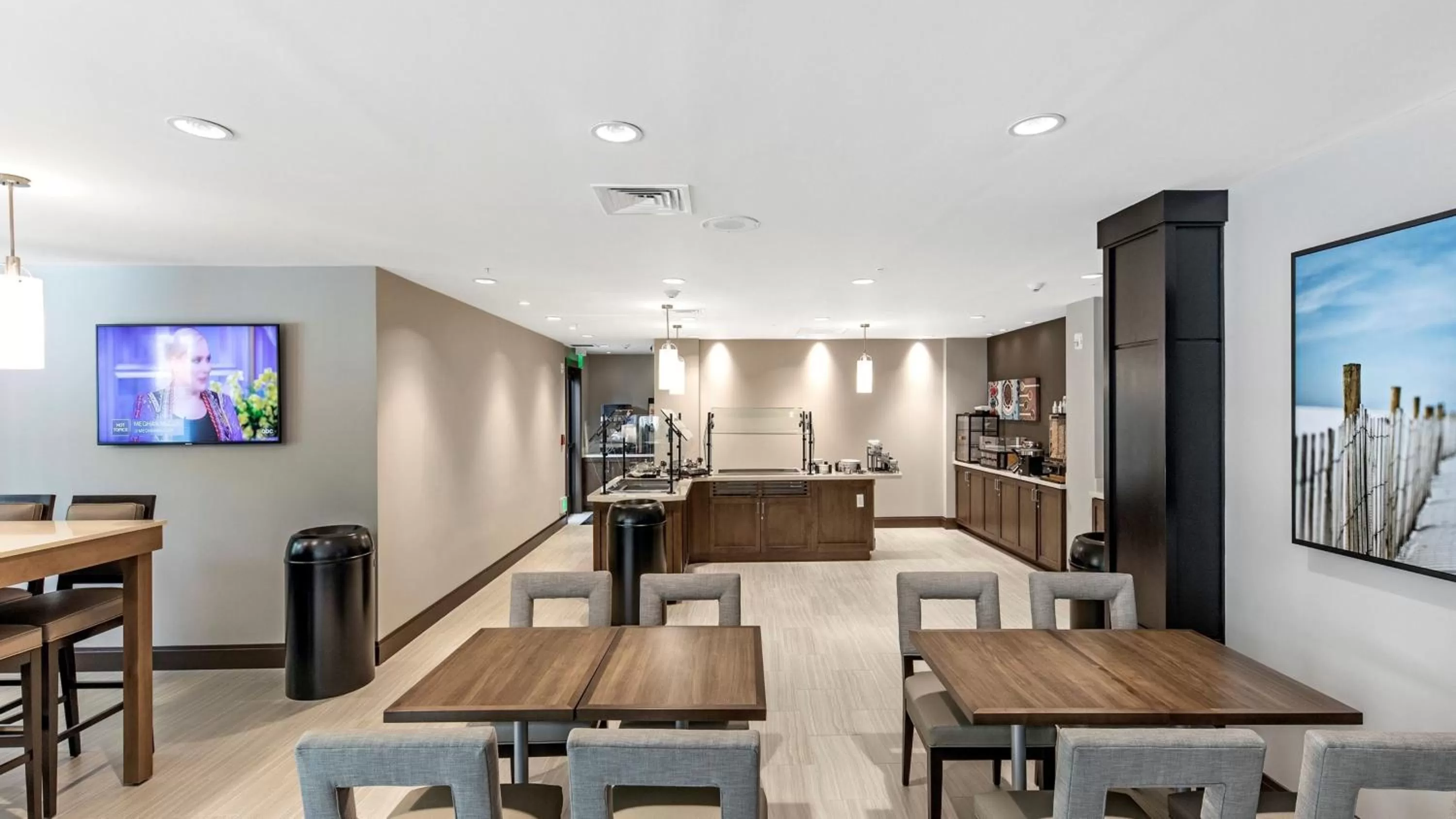 Restaurant/places to eat in Staybridge Suites - Naples - Marco Island by IHG