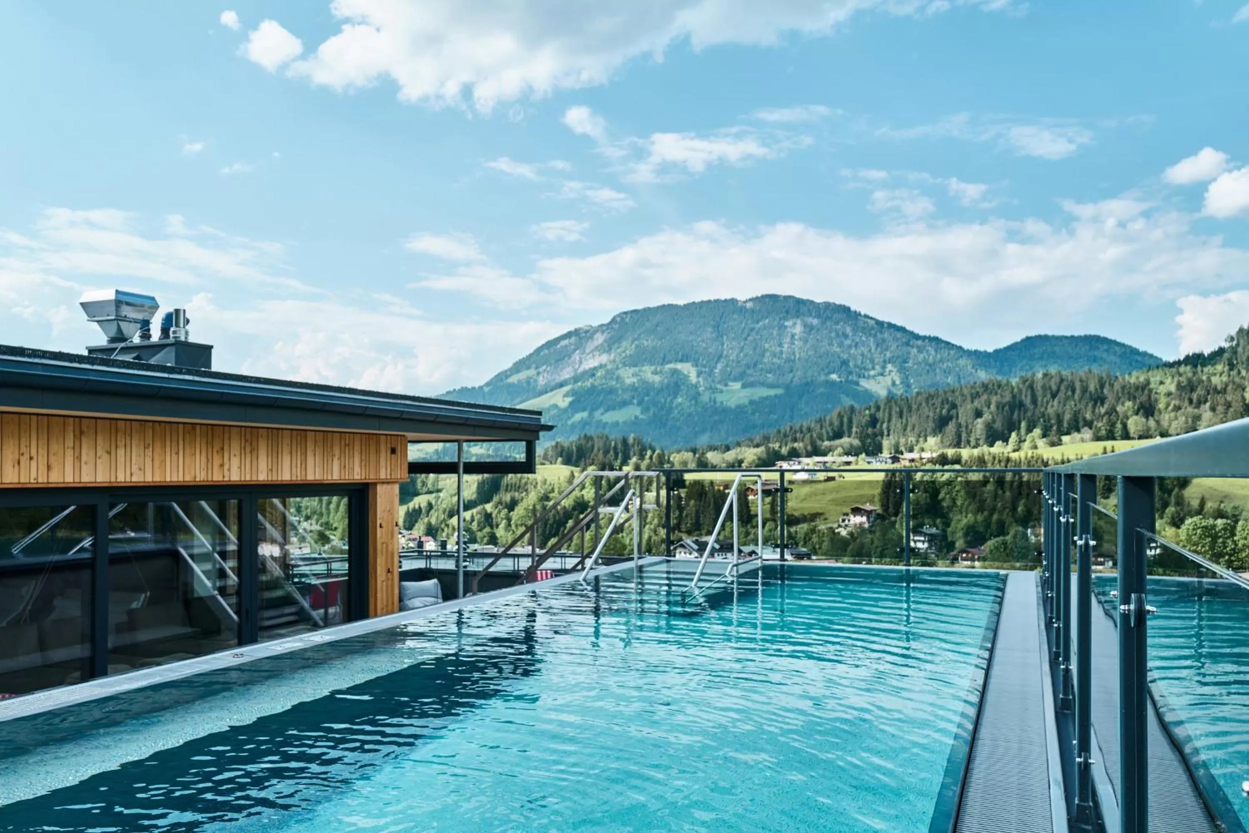 Day, Swimming Pool in Home suite home