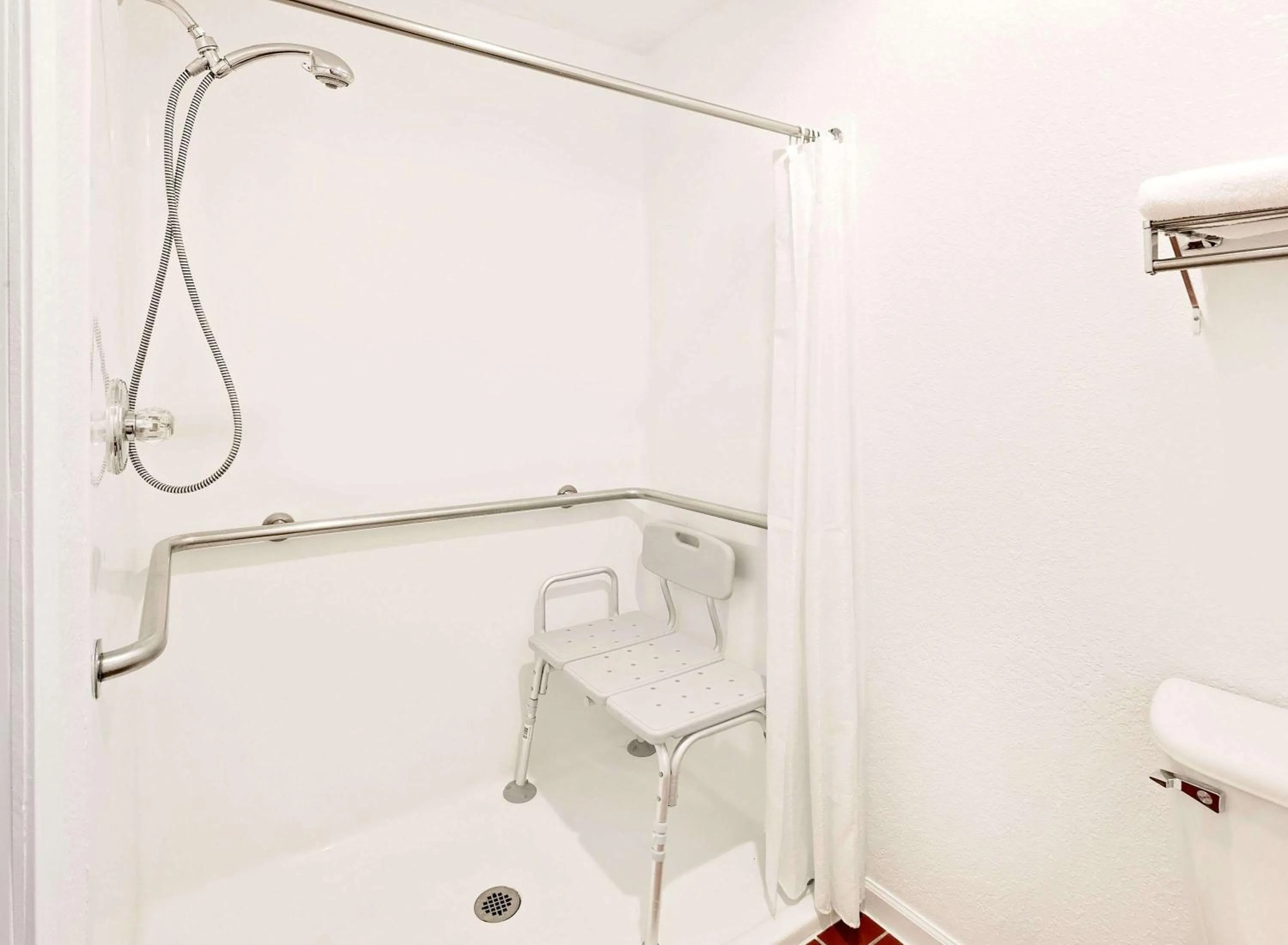 Bathroom in Knights Inn Muskogee