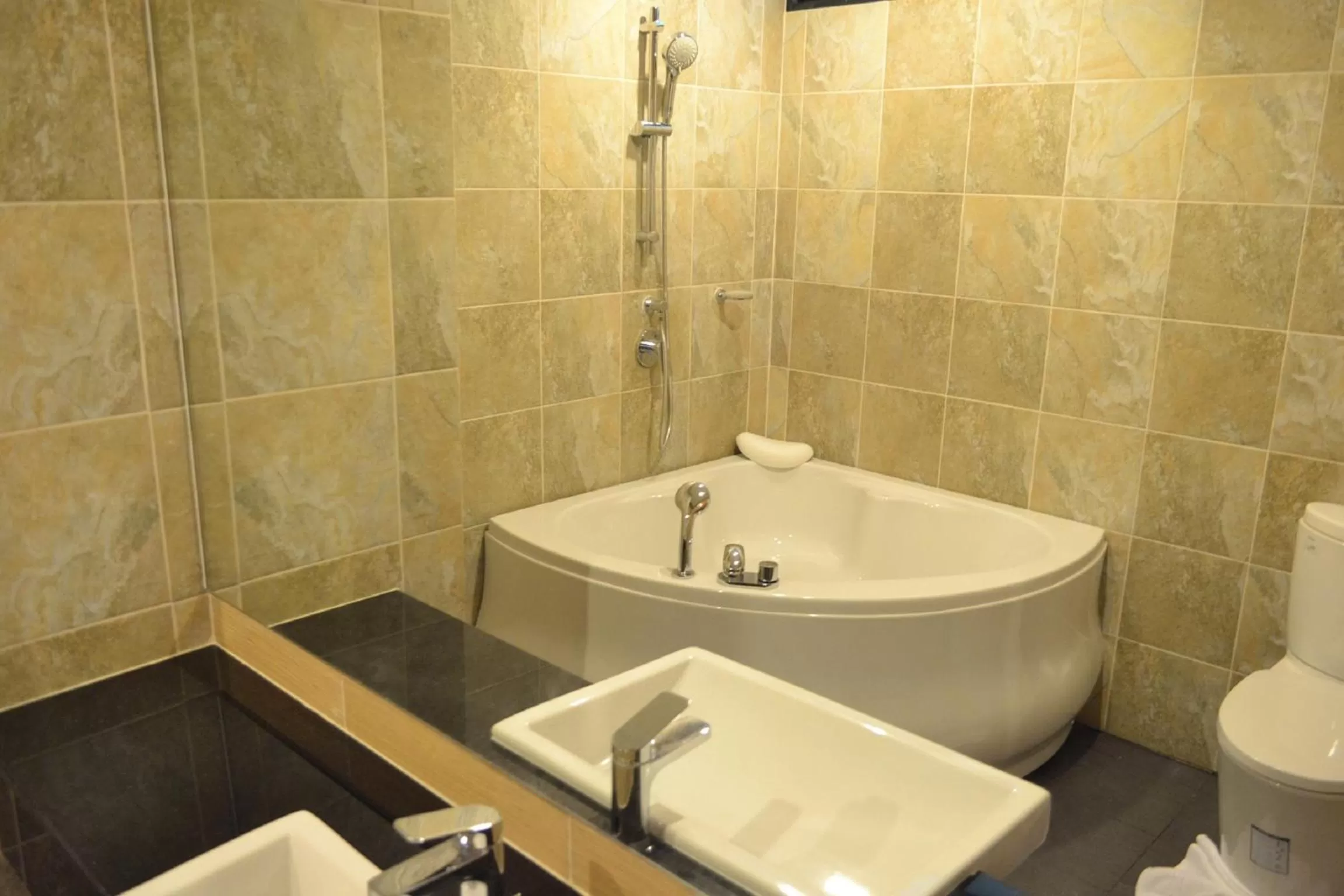 Bathroom in S17 Nimman