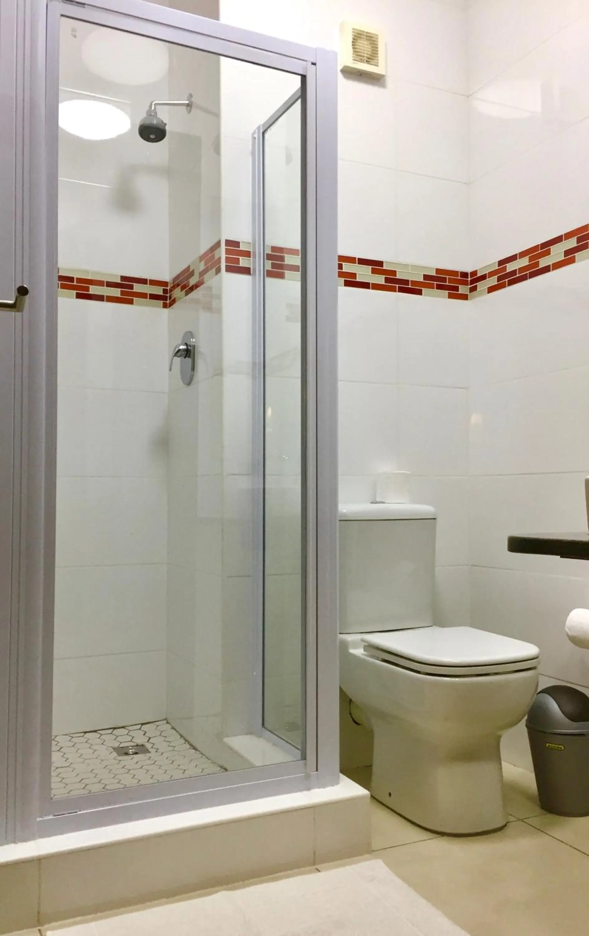 Shower in The Hub Urban Hotel