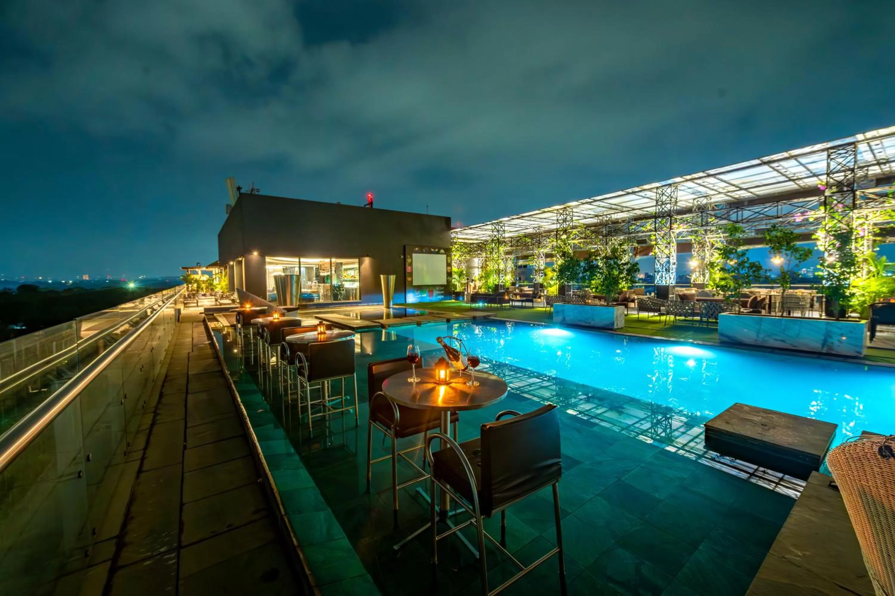 Swimming pool in O Hotel Pune