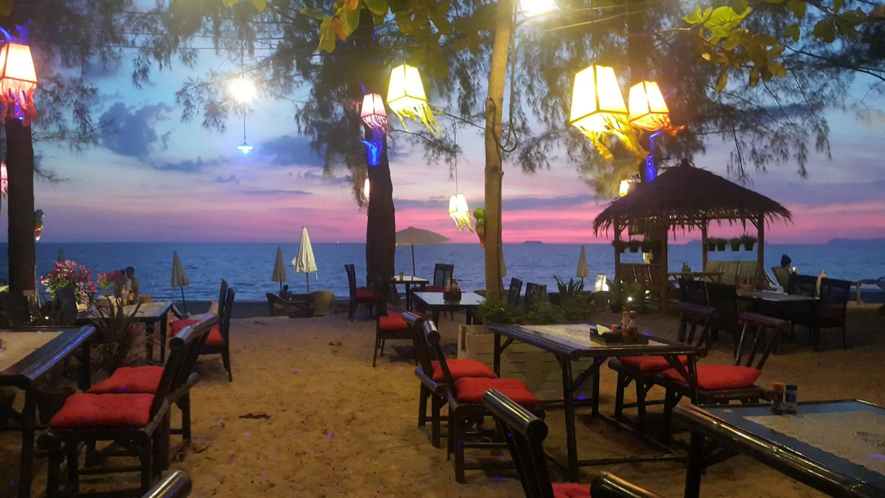 Property building in Eco Lanta Hideaway Beach Resort