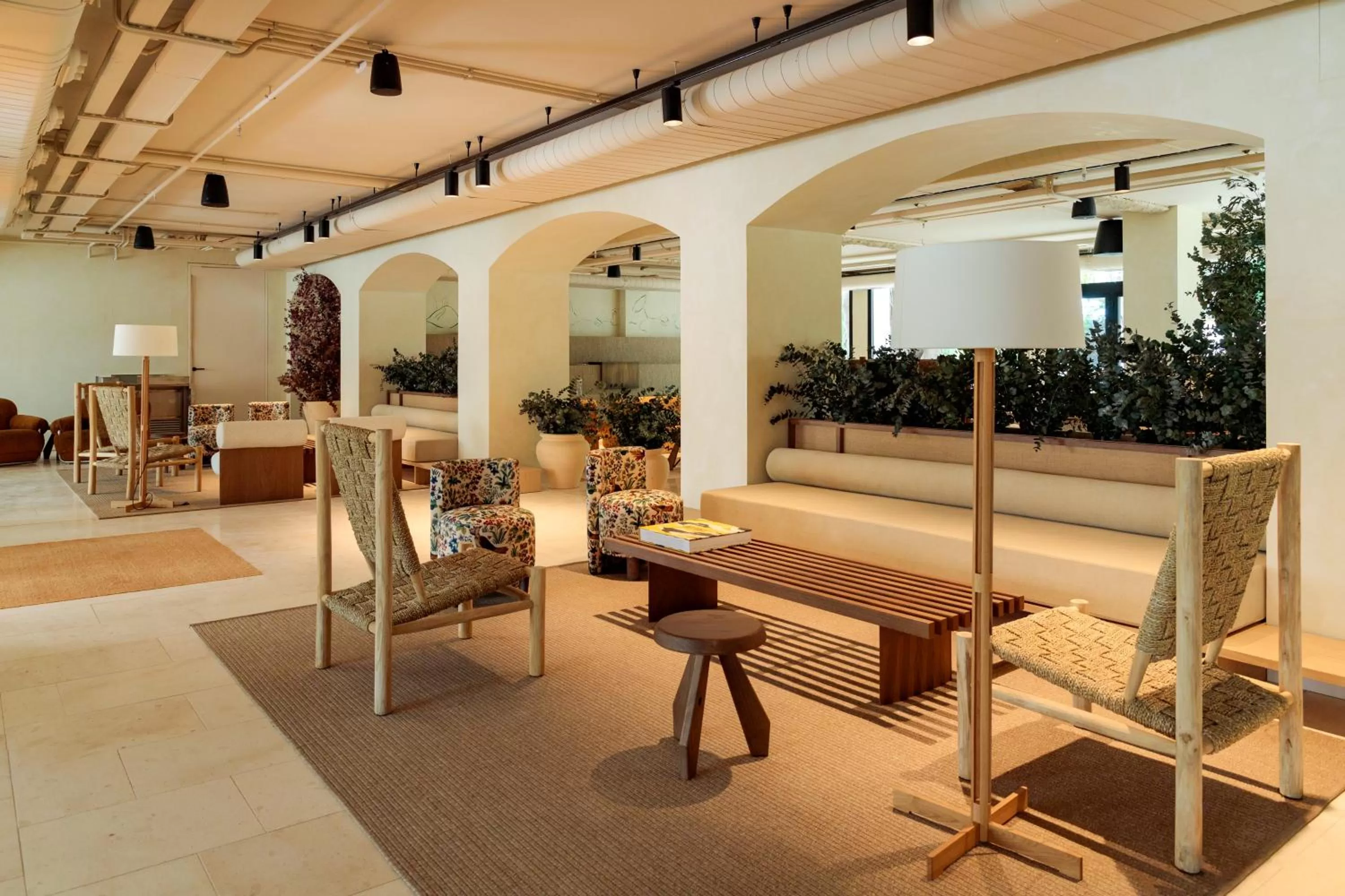 Lobby or reception in Mercure Benidorm