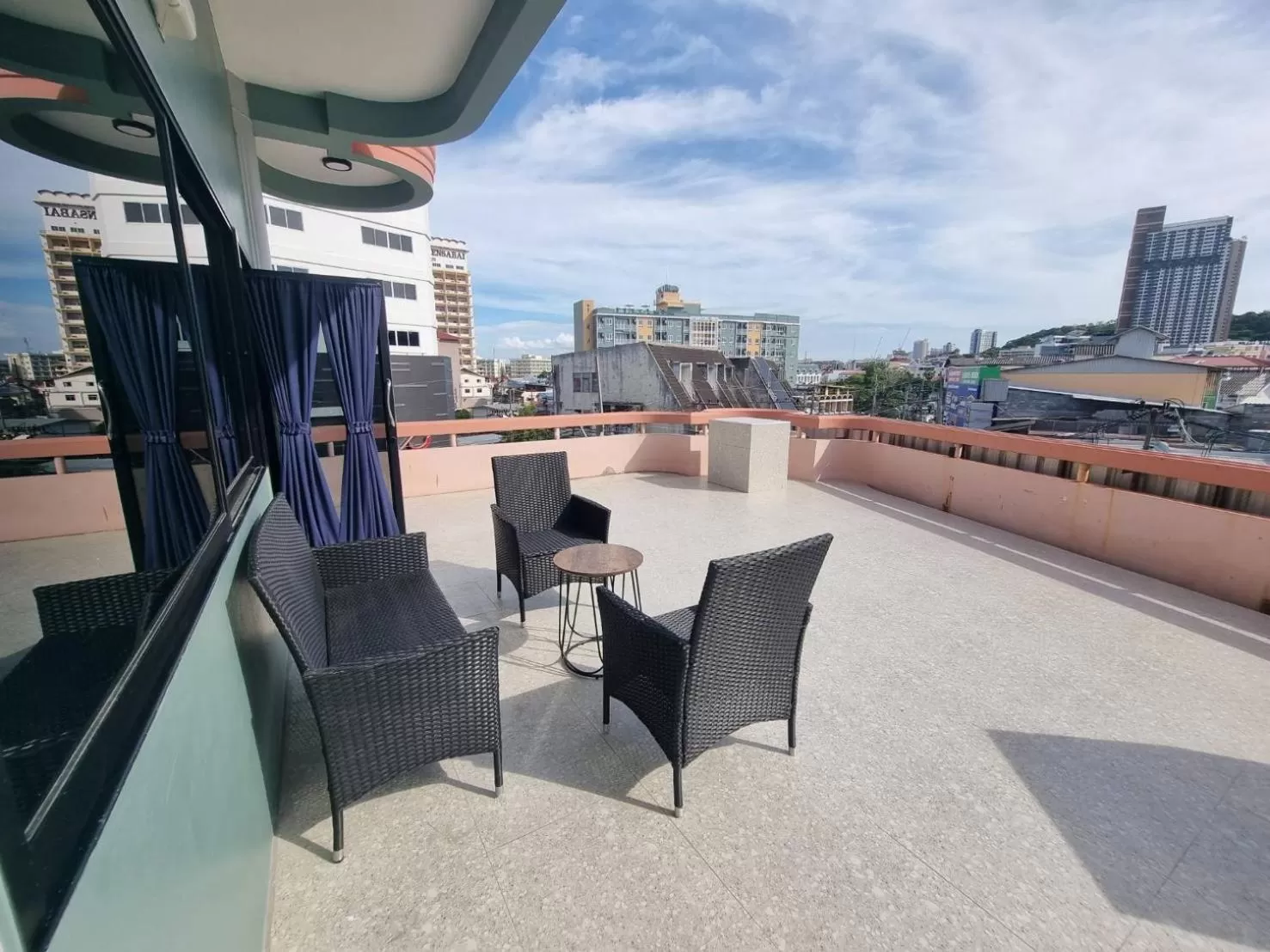 Balcony/Terrace in 7 Stays Pattaya Hotel