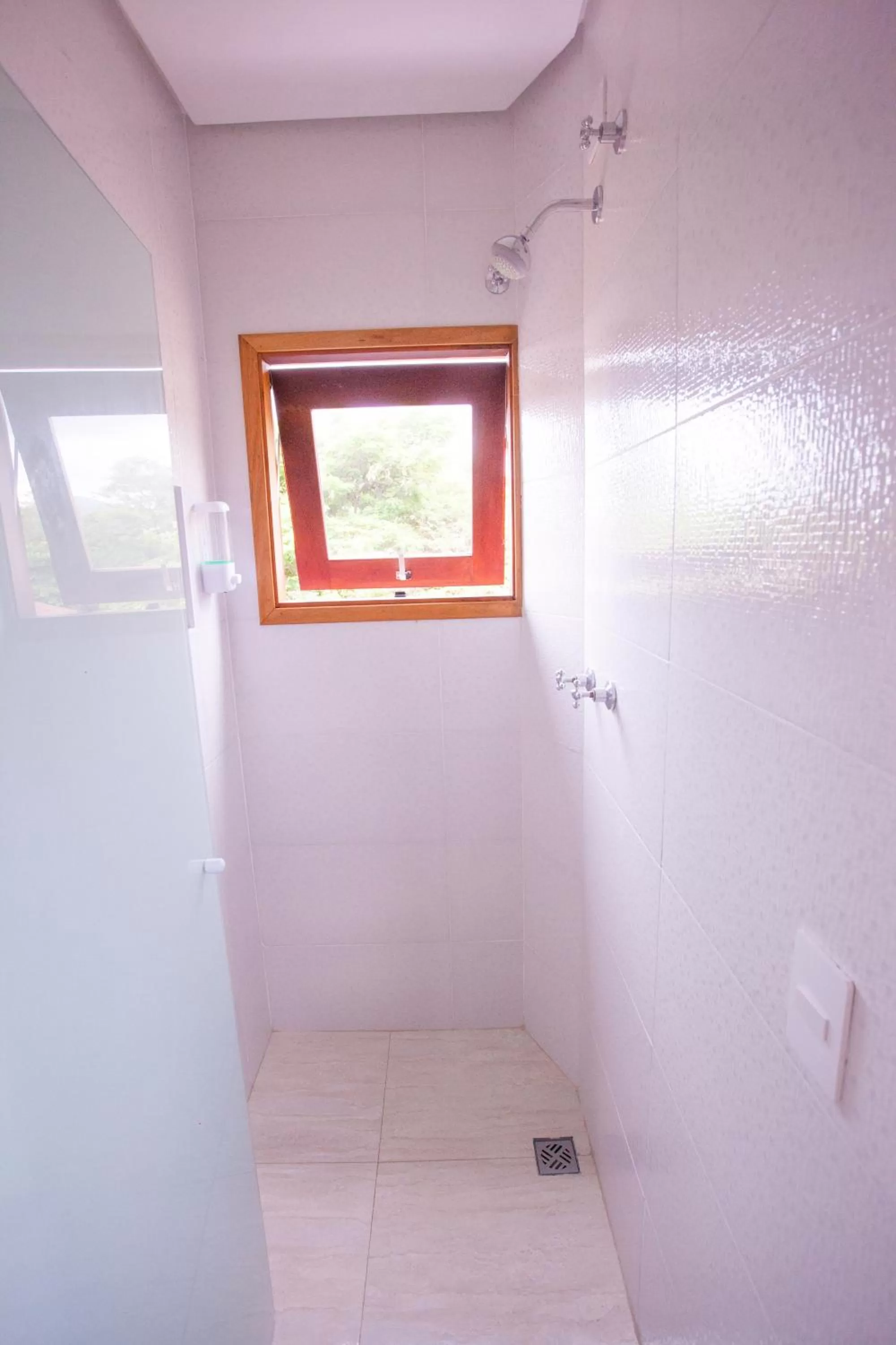 Shower in Ubatuba Ecologic Pousada