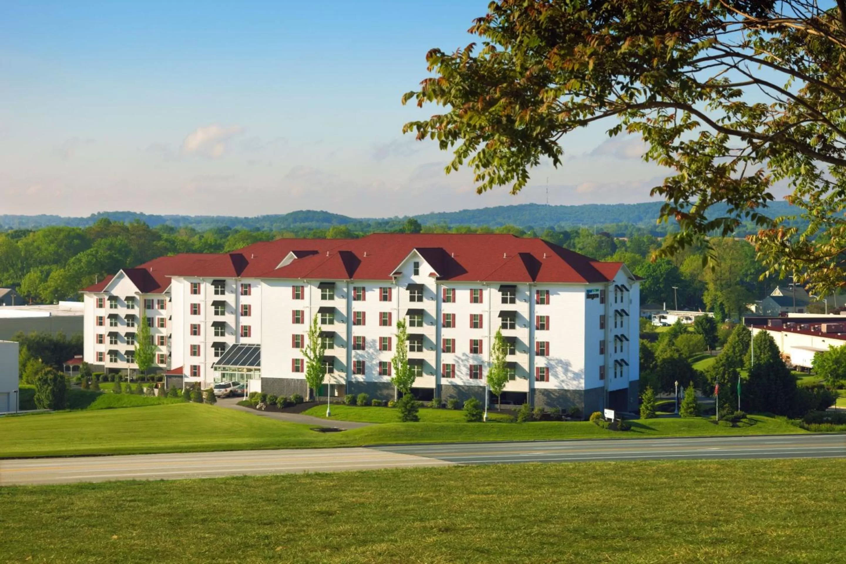 Property building in Bluegreen Vacations Suites at Hershey