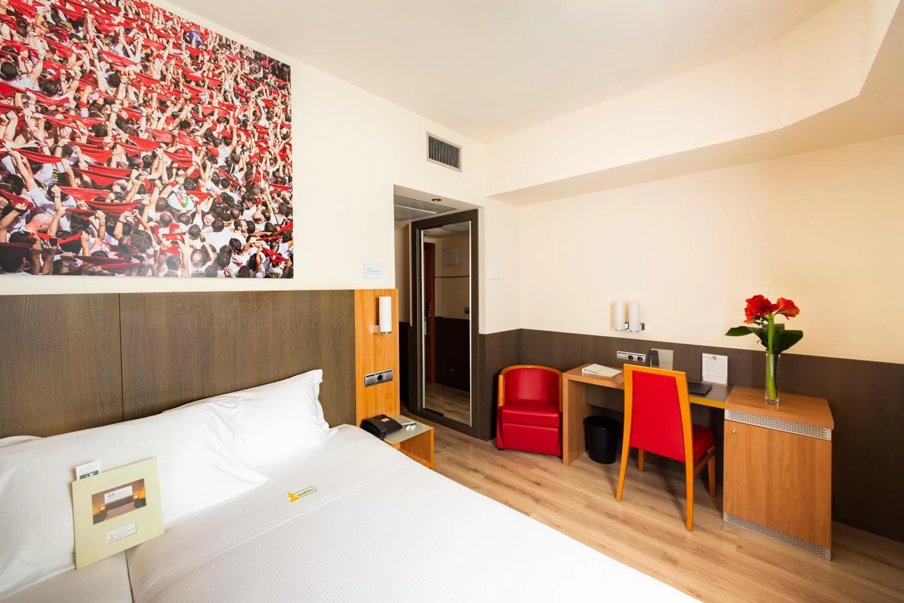 Bedroom, Bed in Maisonnave