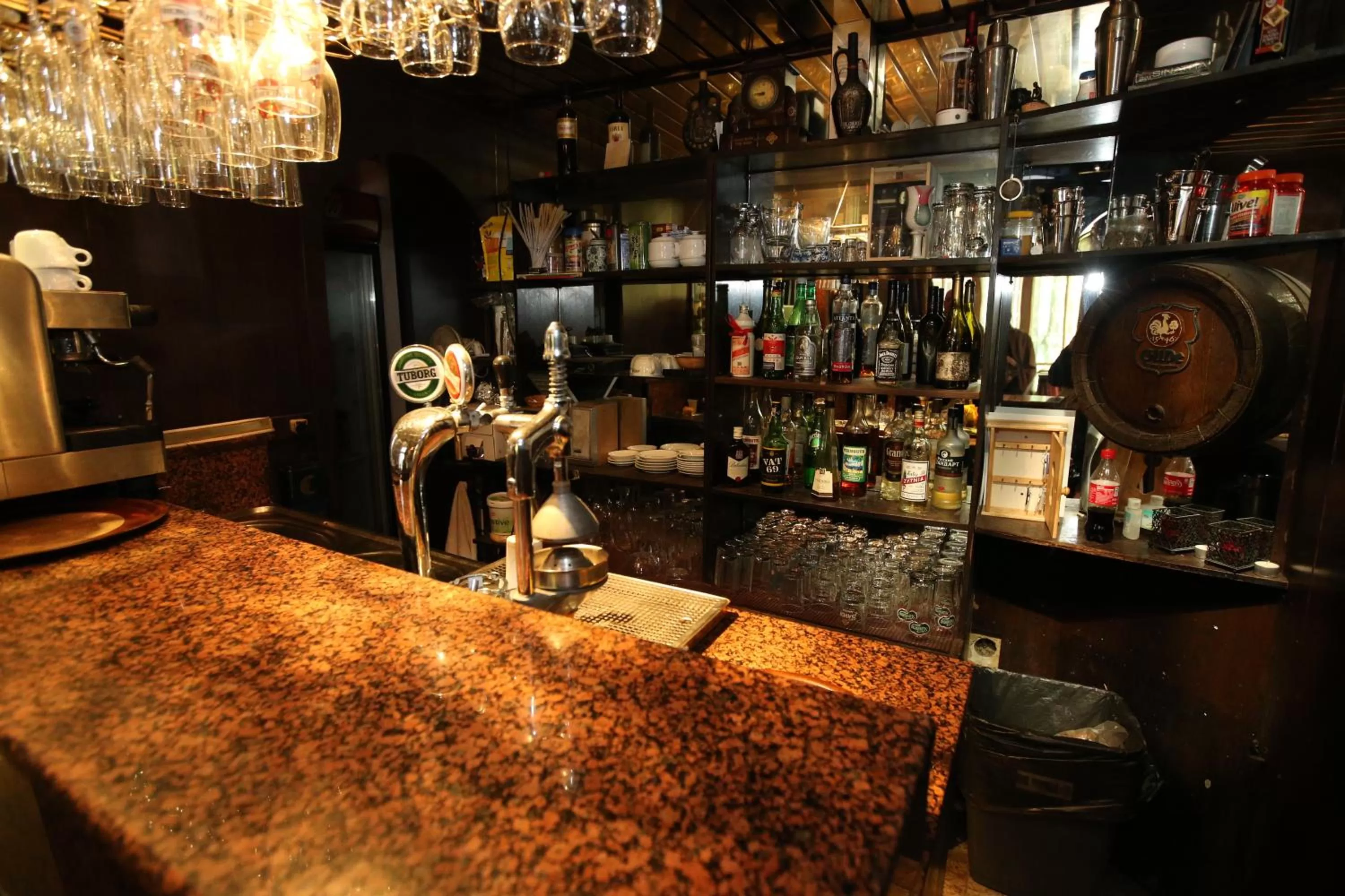 Alcoholic drinks in Hotel & Restaurant The House