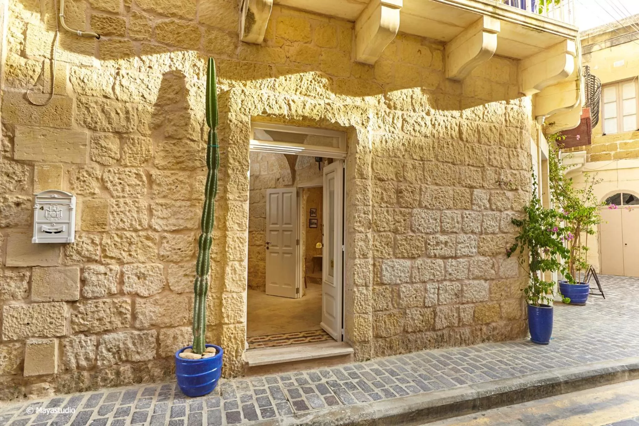 Facade/entrance in Provicario