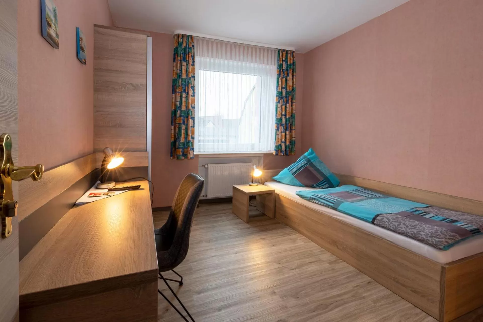 Bed in Gasthof zum Siegburger