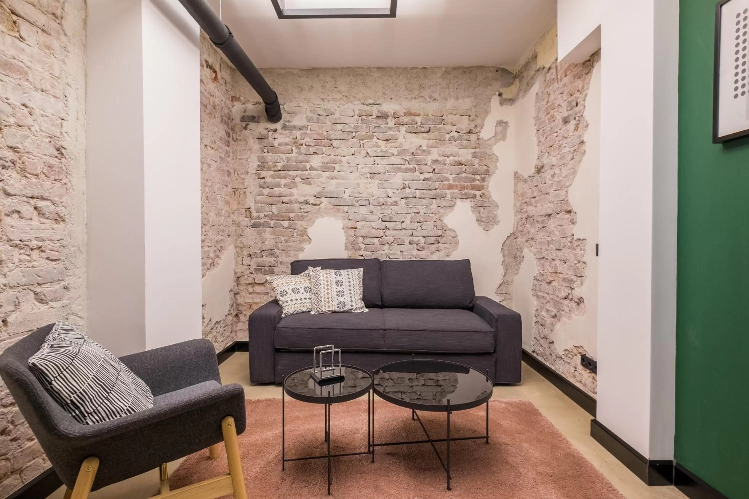 Living room in R34 Boutique Hotel