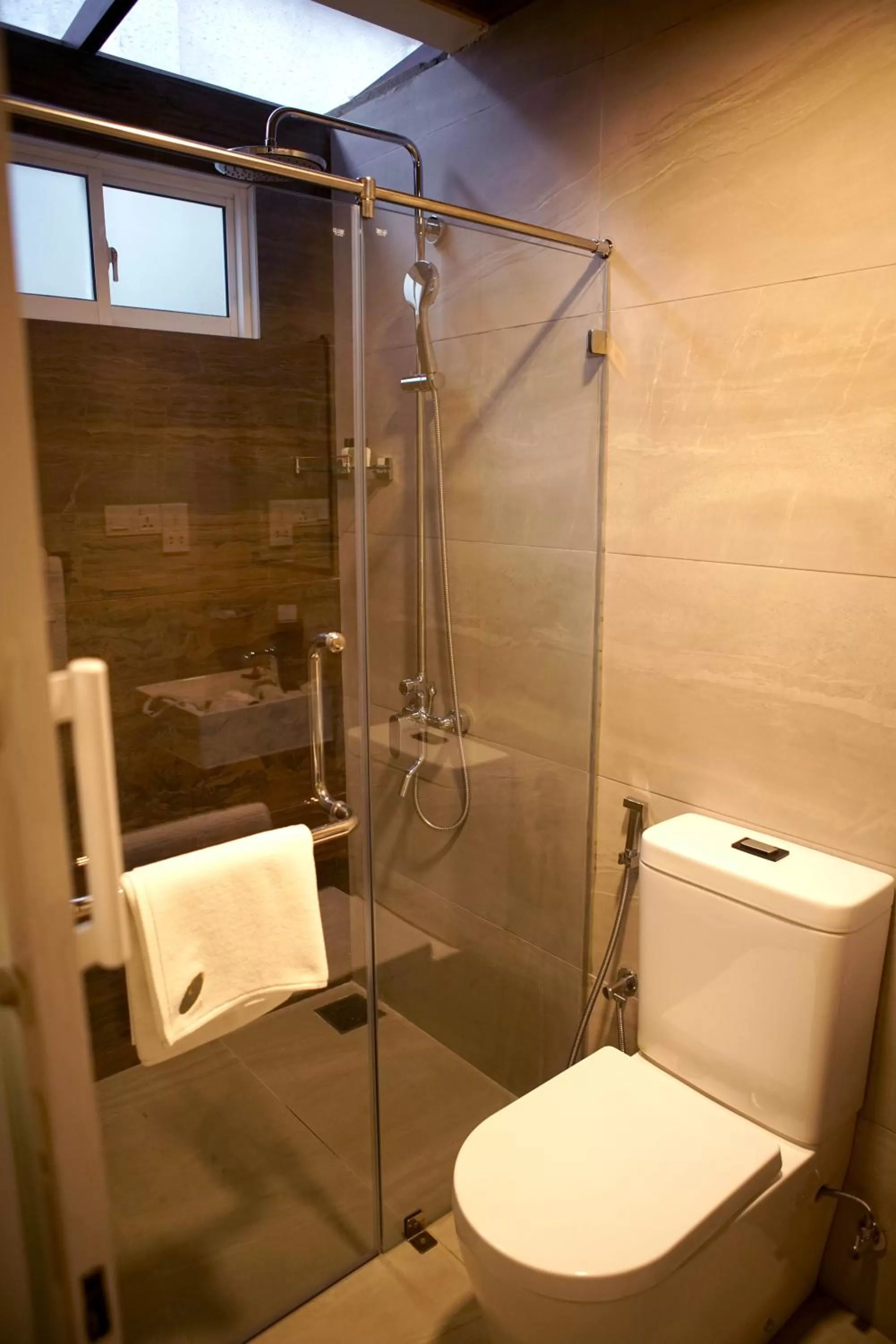 Shower in Olinia Airport Hotel