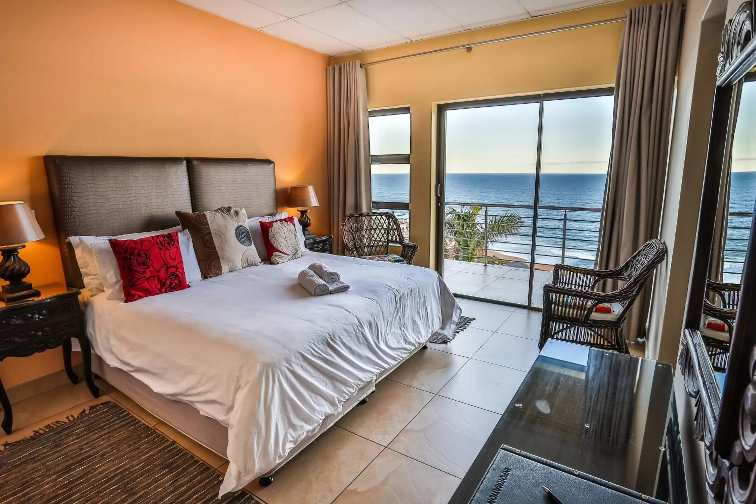 King Room with Balcony and Sea View - single occupancy in Zimbali View Eco Guesthouse King Room with Balcony and Sea View - single occupancy in Zimbali View Eco Guesthouse