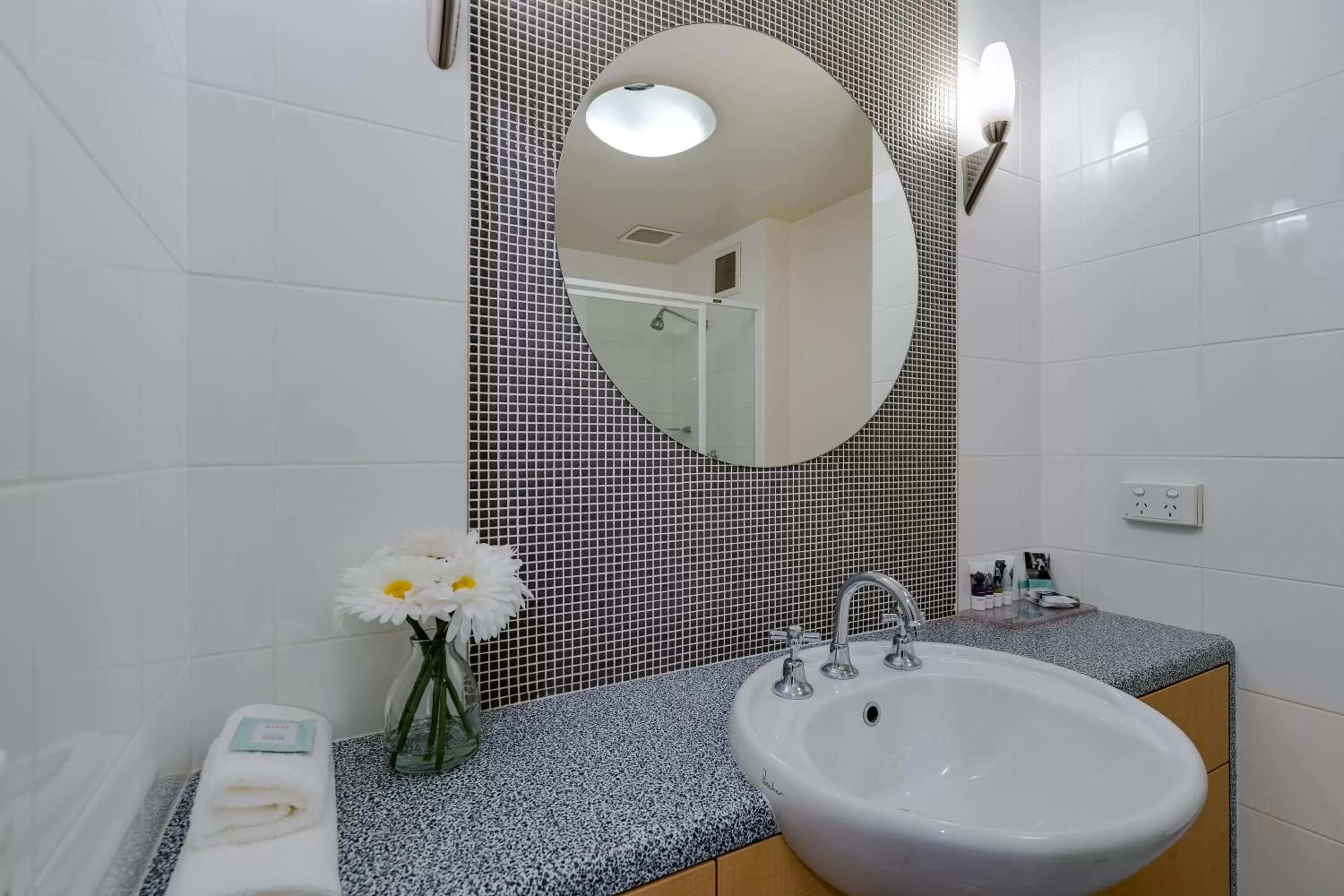 Bathroom in Mercure Albury