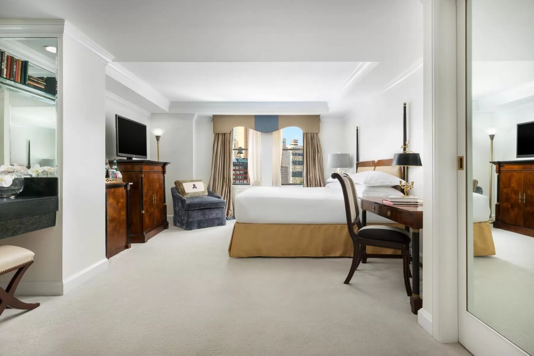 Bed in The Michelangelo New York