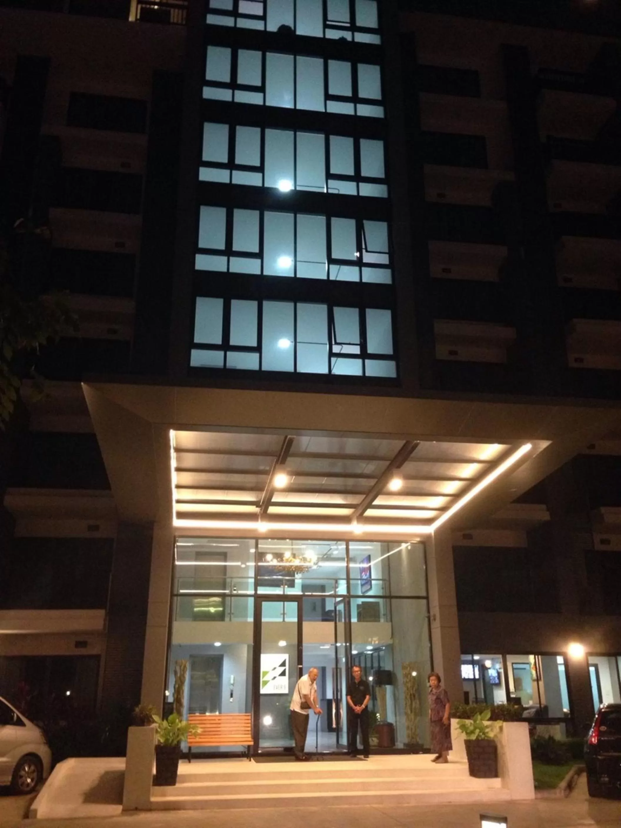 Facade/entrance in We Grand Ever 9