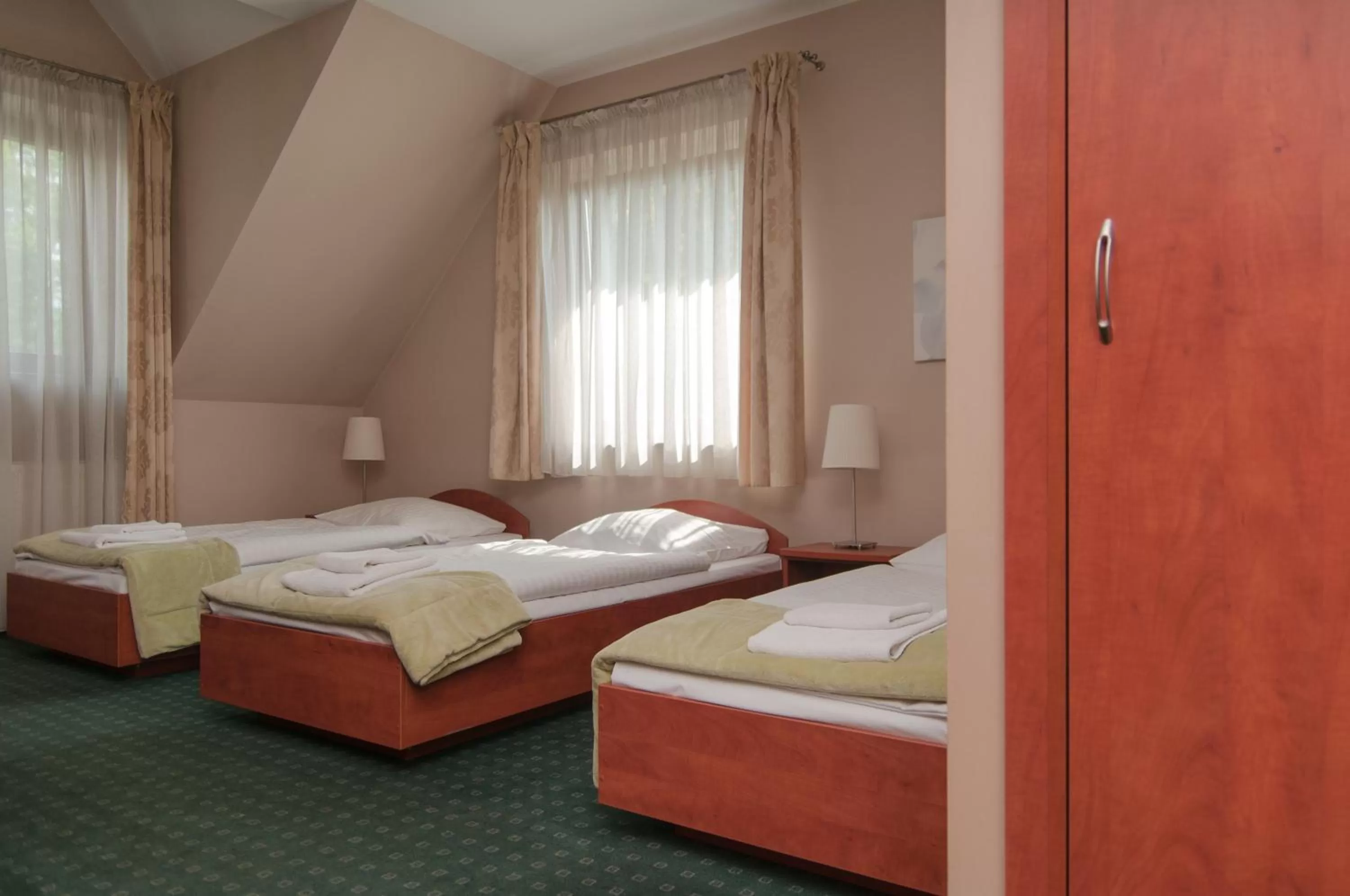 Photo of the whole room, Bed in Willa Pory Roku