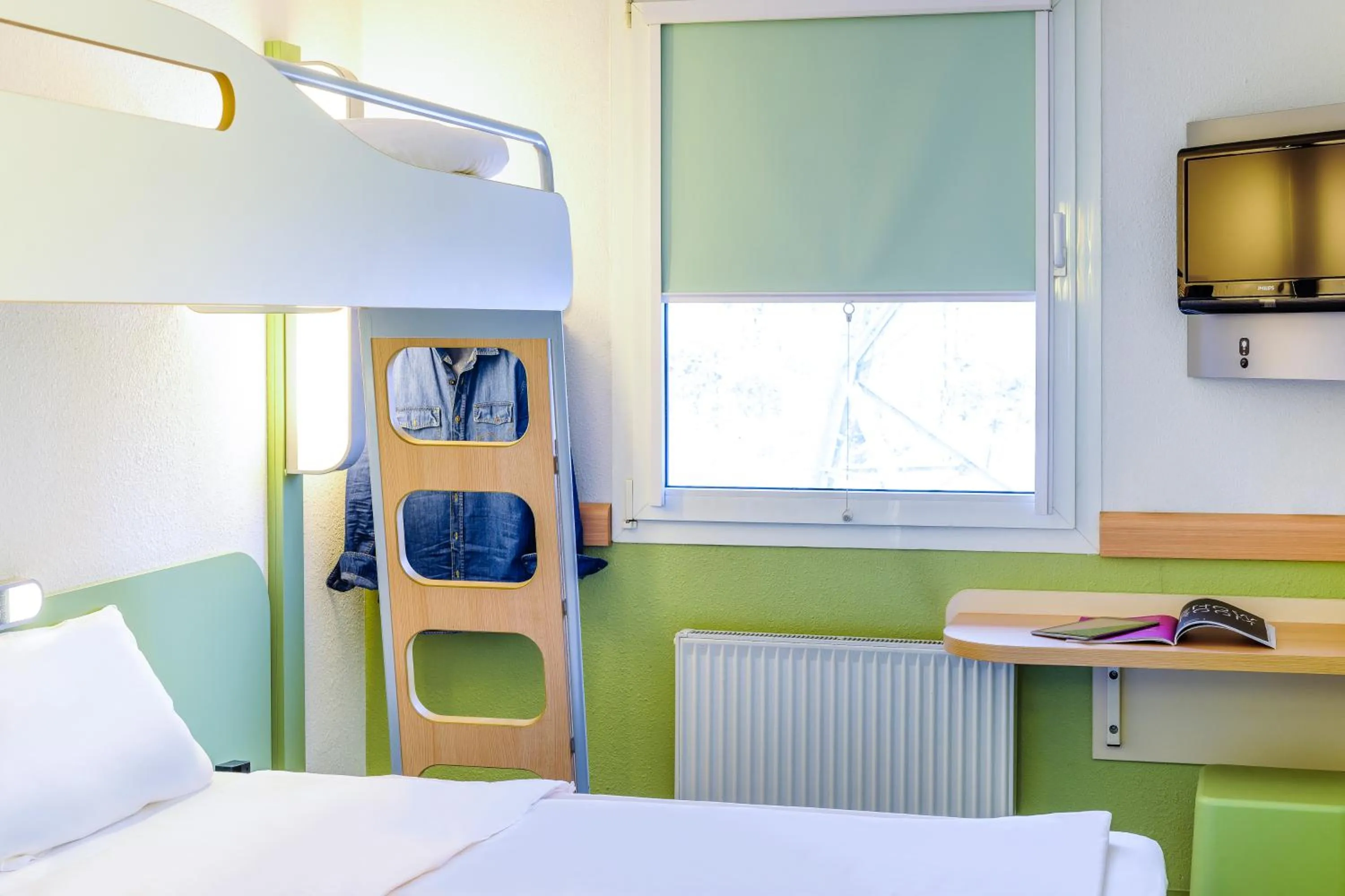 Bed in ibis budget Paris Porte de Vanves