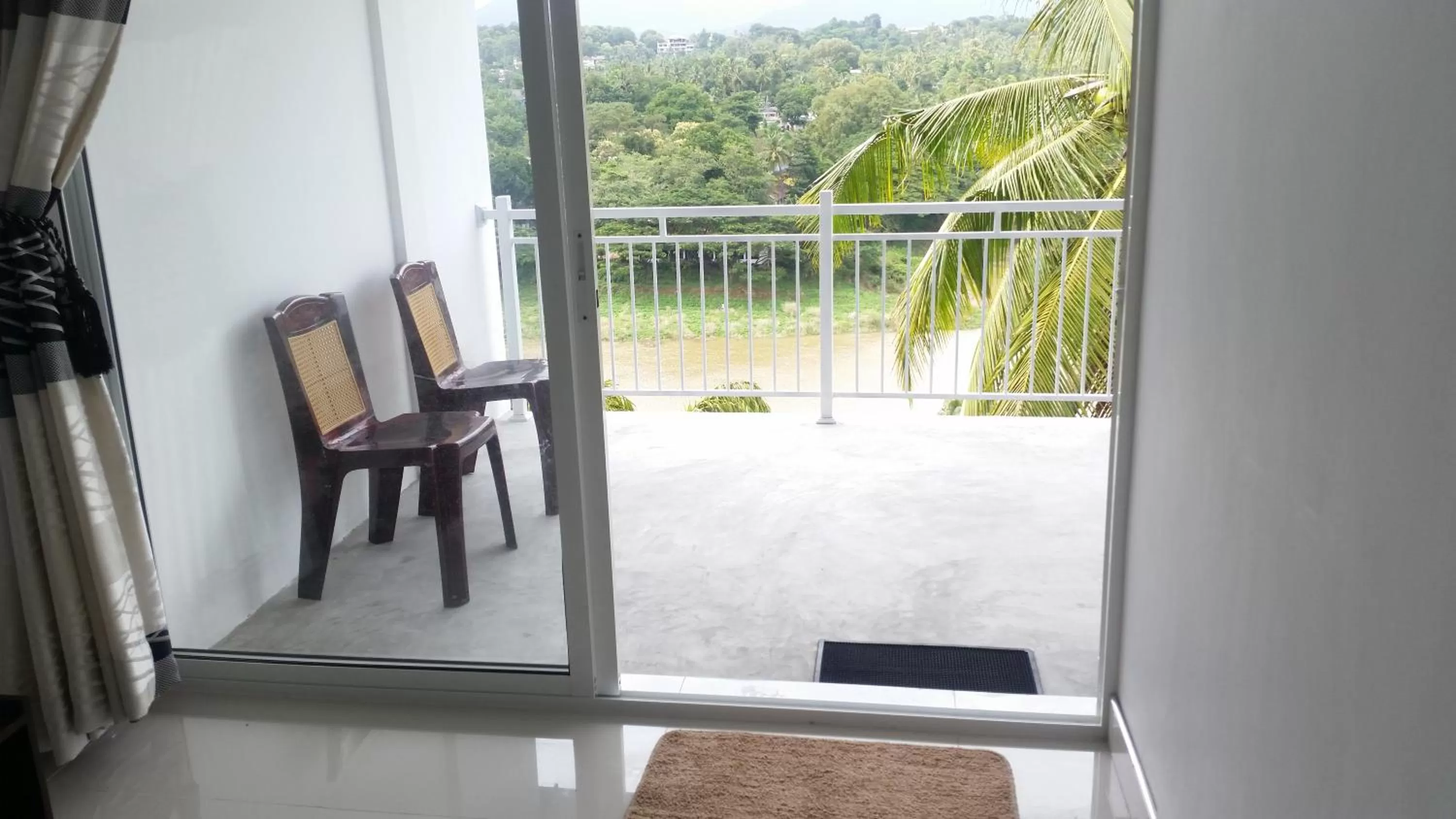 View (from property/room), Balcony/Terrace in Mahaweli View Inn