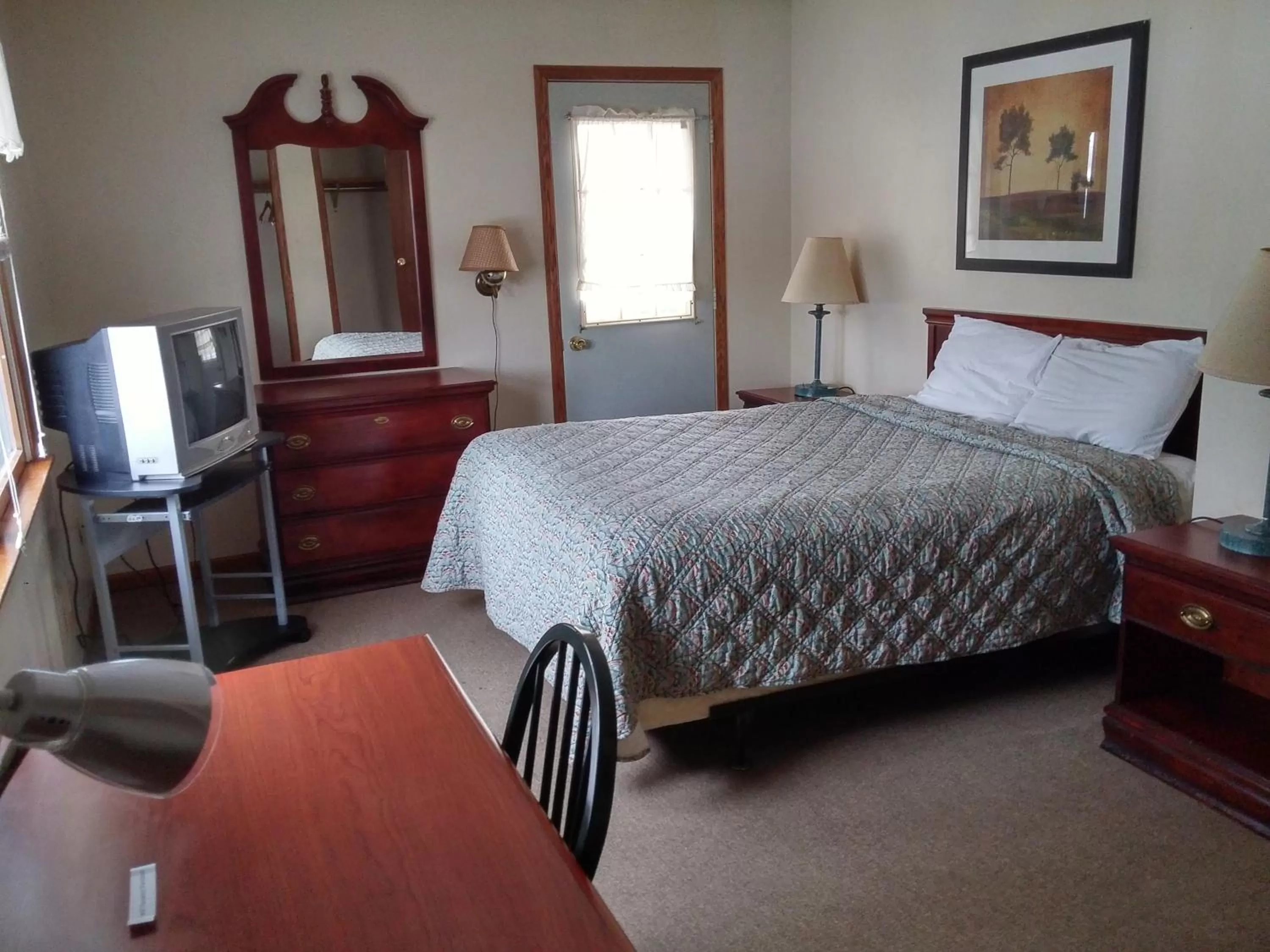 Bedroom in Plantation Motel