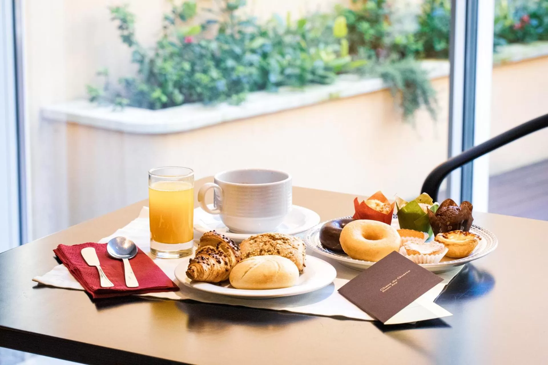 Breakfast in Hotel Aveiro Center by Alboi Group