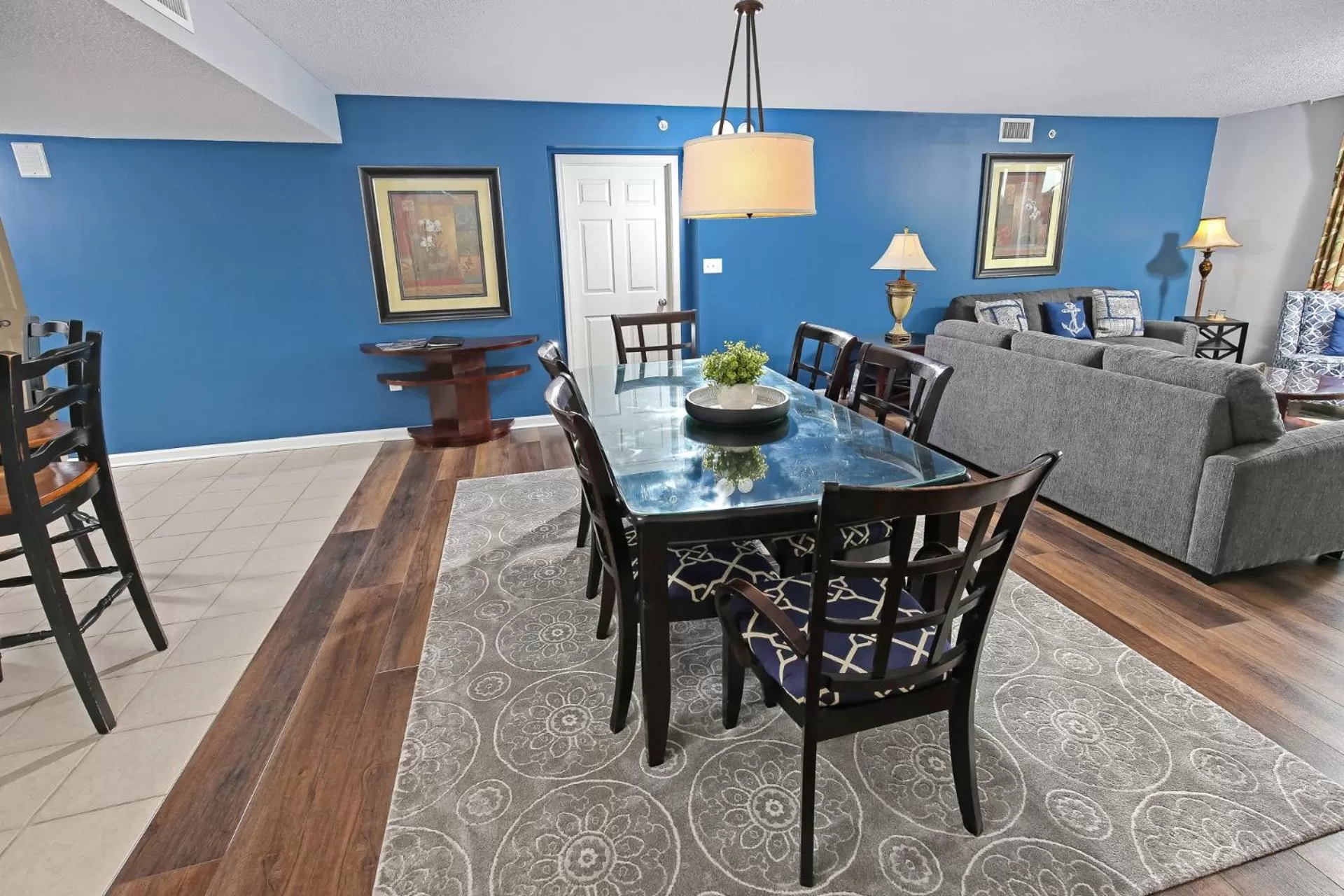 Dining area in Barefoot Resort Golf & Yacht Club Villas