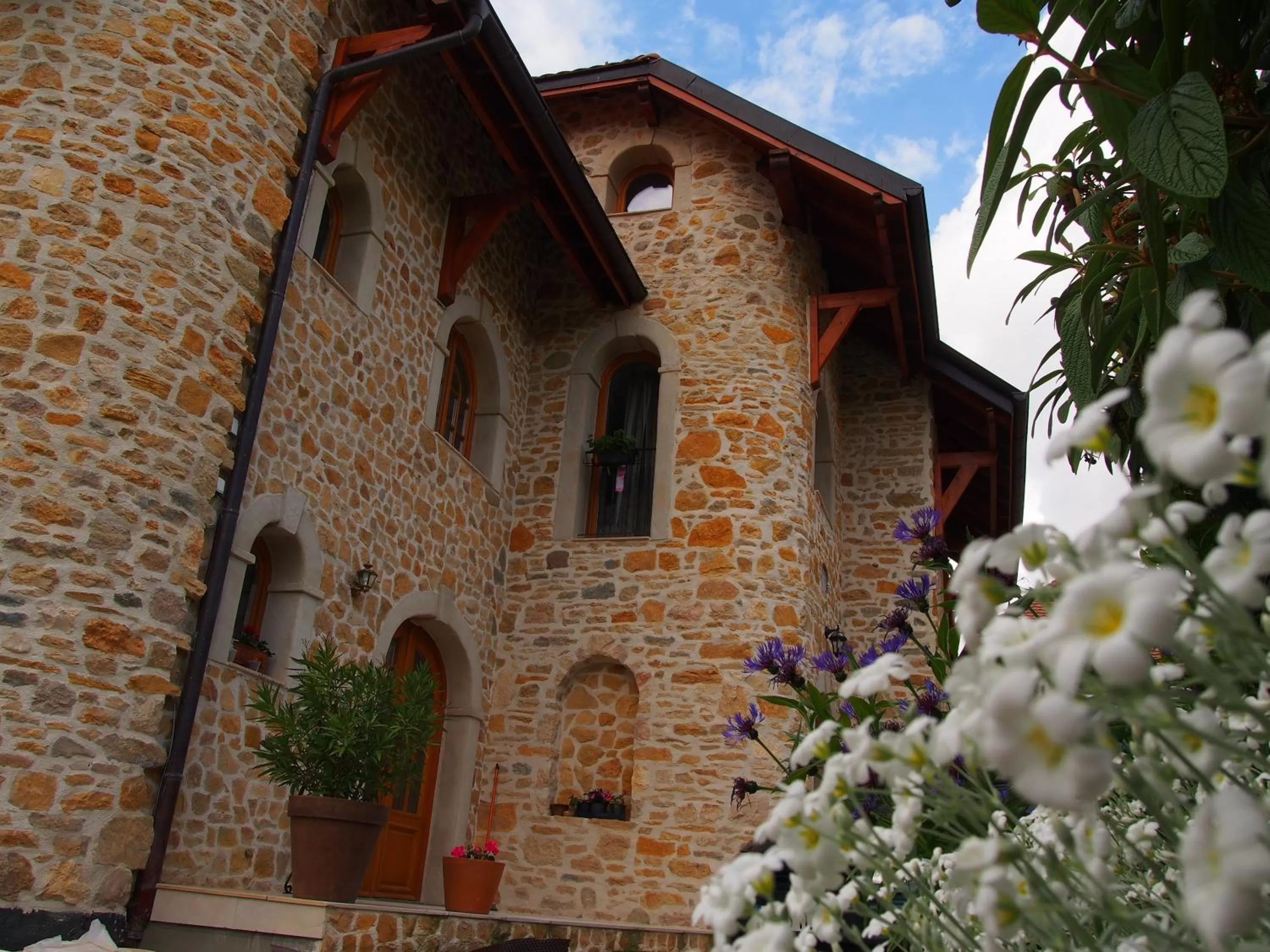 Property building in Les Lumières de Genève