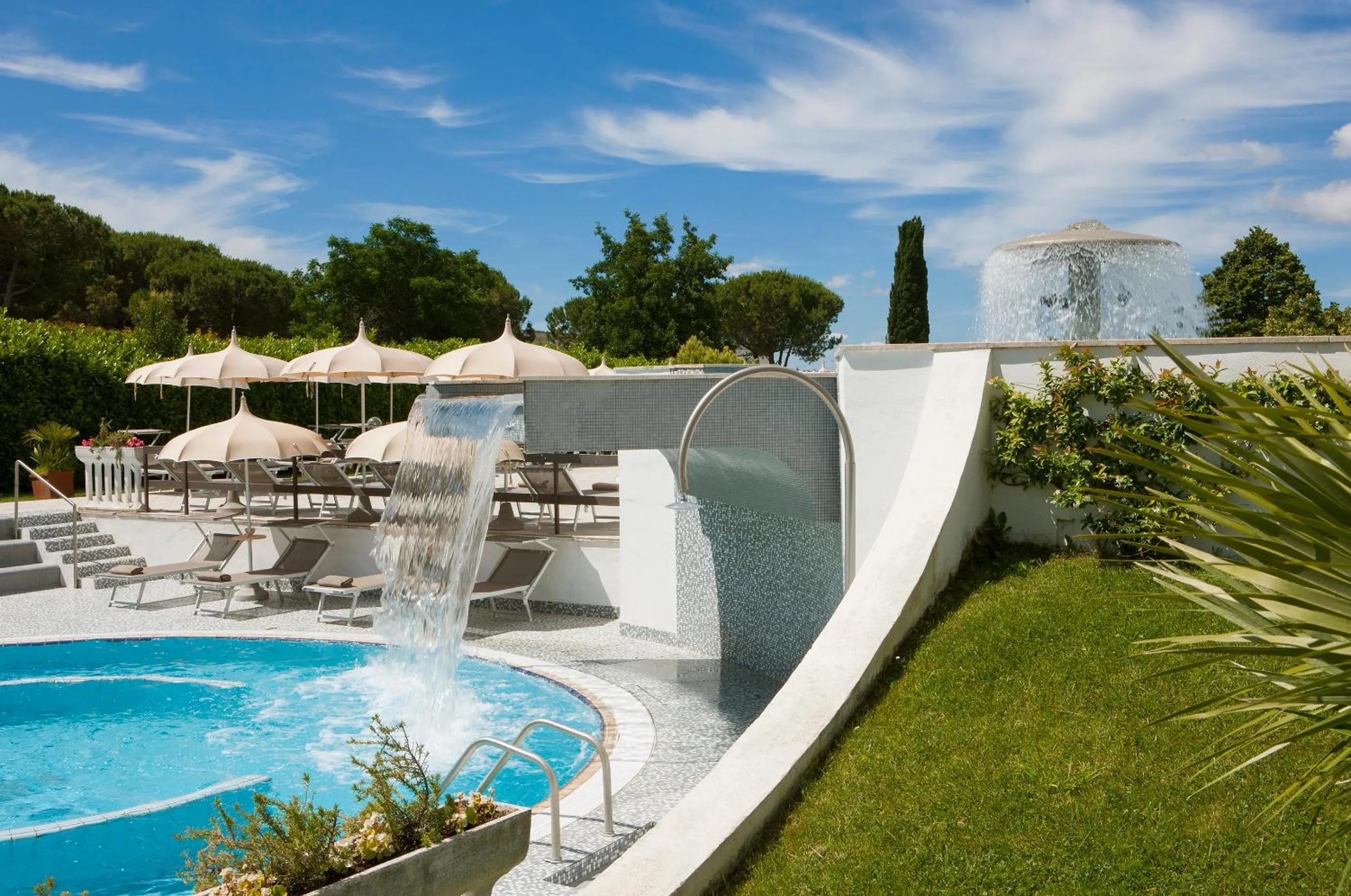 Swimming pool in Hotel Salus Terme - Adults Only