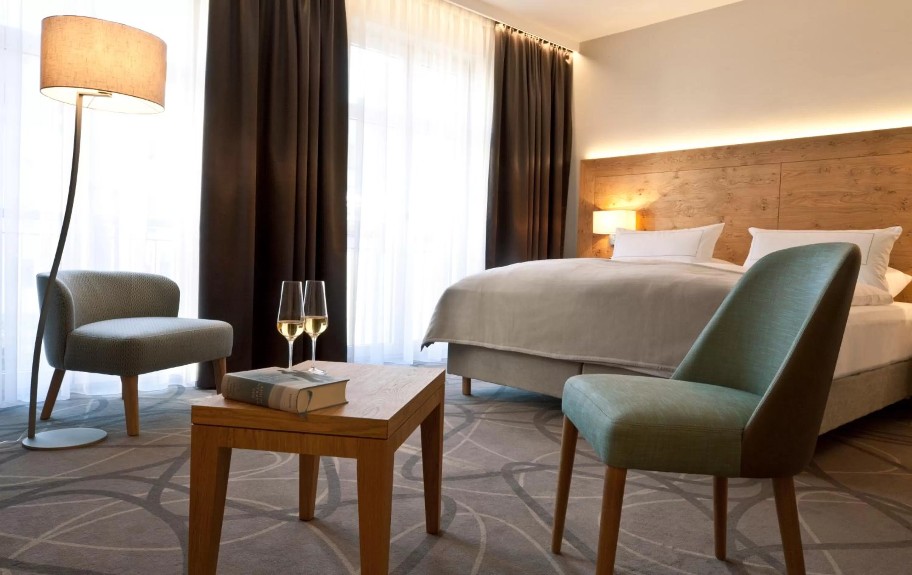 Bed in Gasthof Zufriedenheit