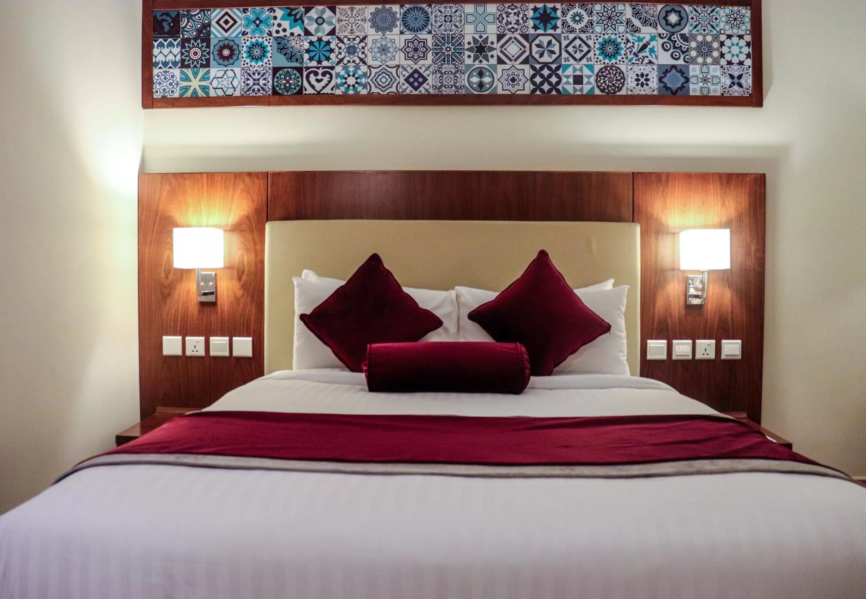 Bedroom, Bed in Avari Xpress Multan