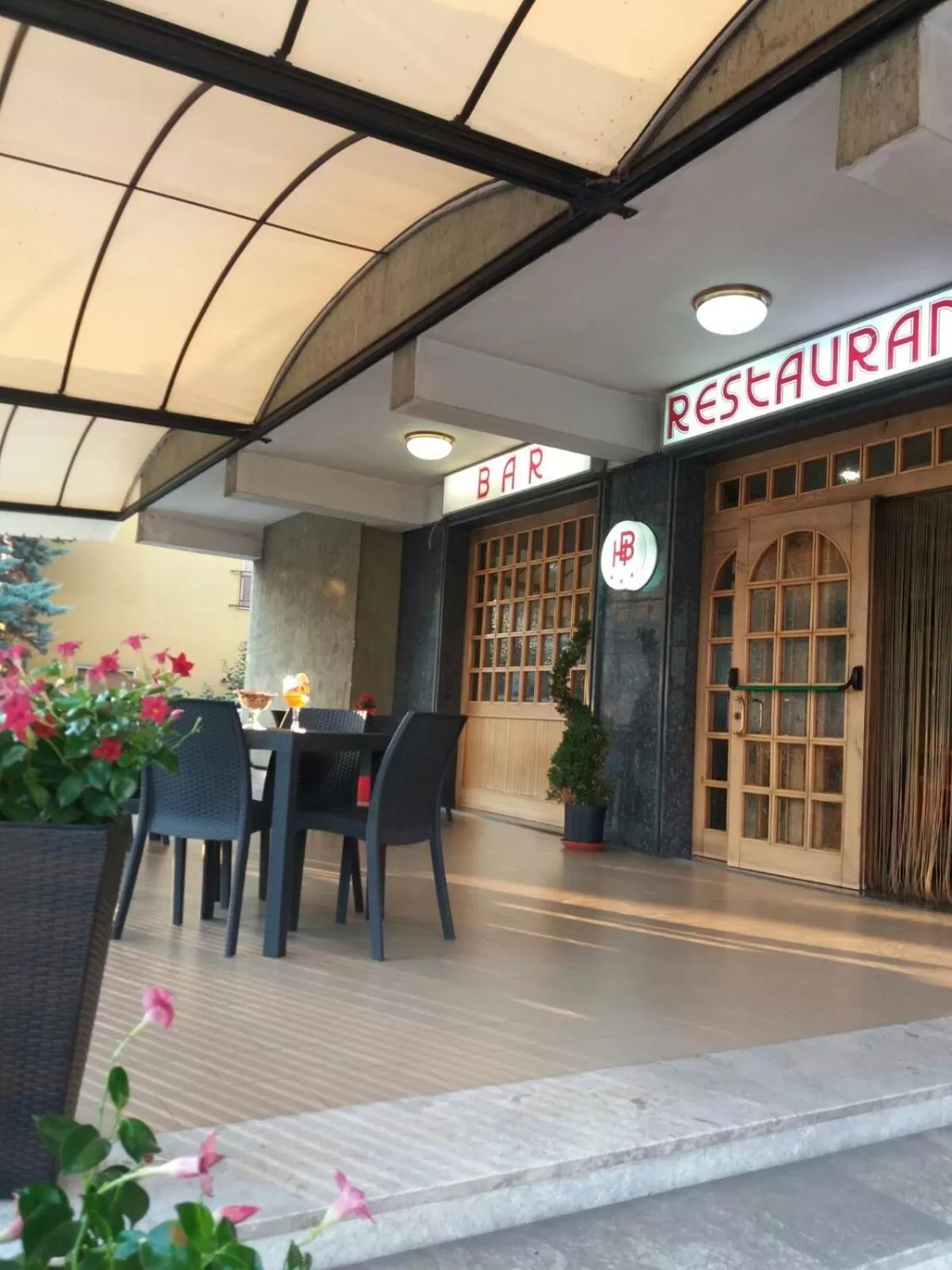 Facade/entrance in Hotel Belvedere