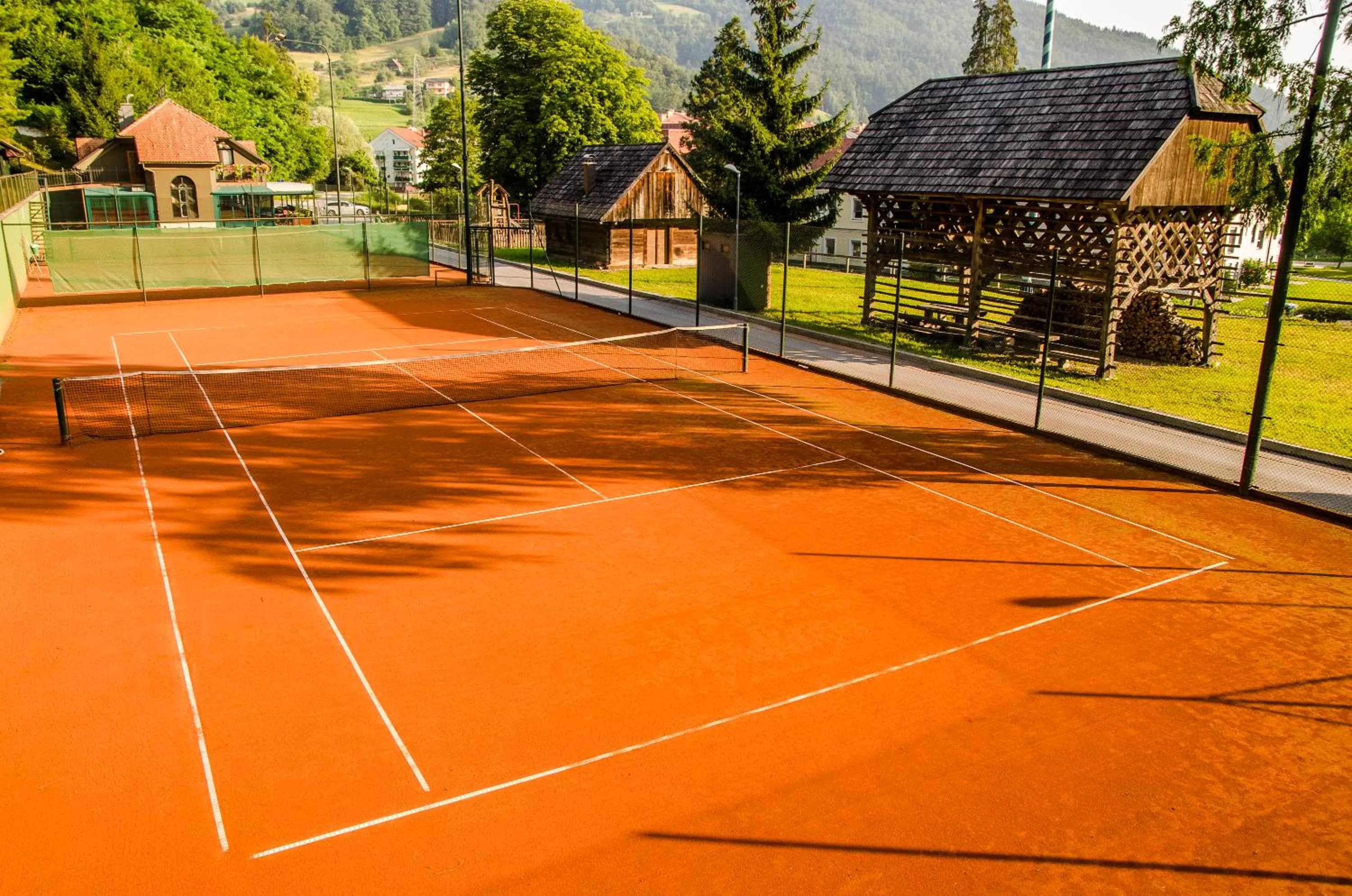 Tennis court in Penzion Park