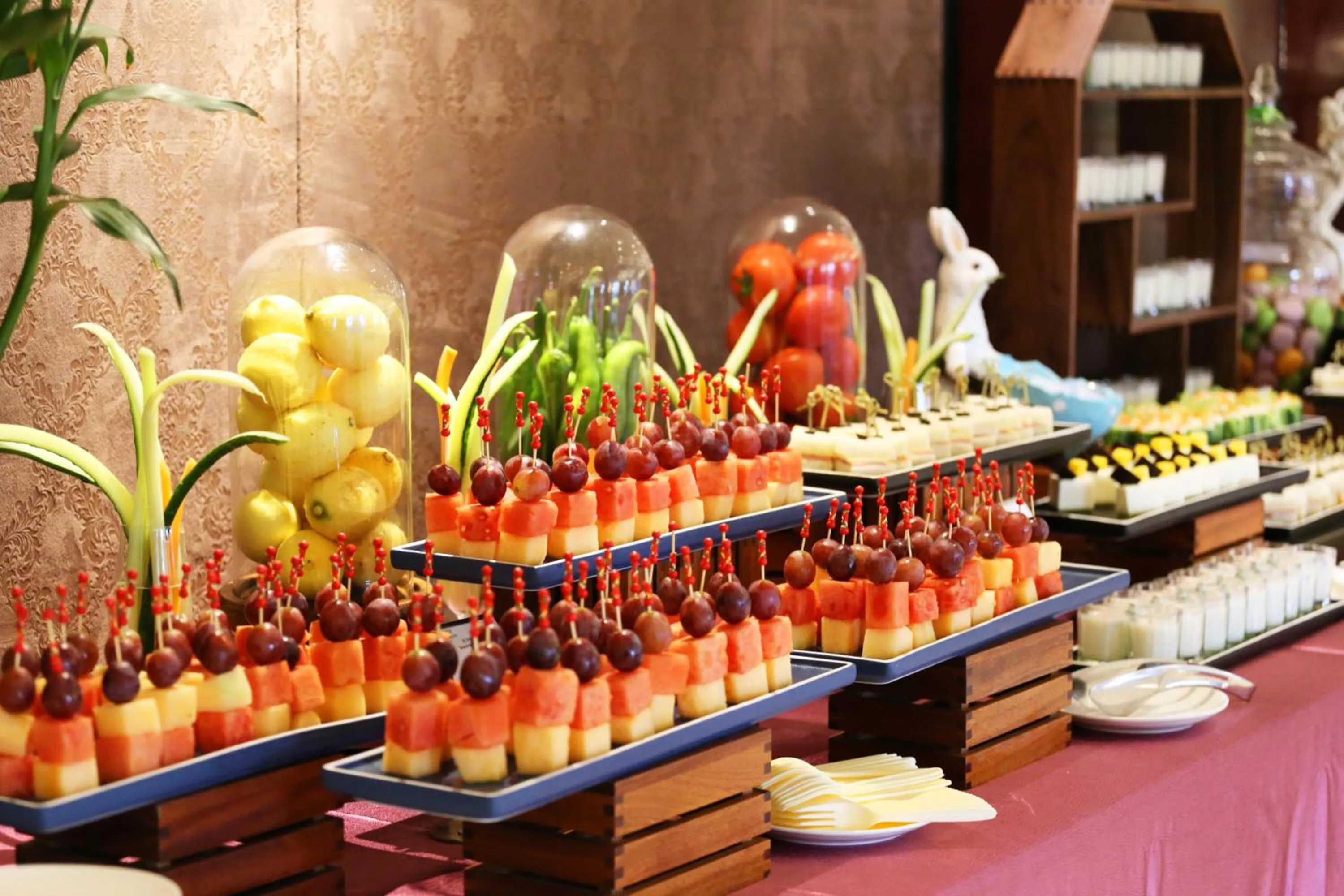 Restaurant/places to eat in Holiday Inn Foshan Nanhai Central by IHG