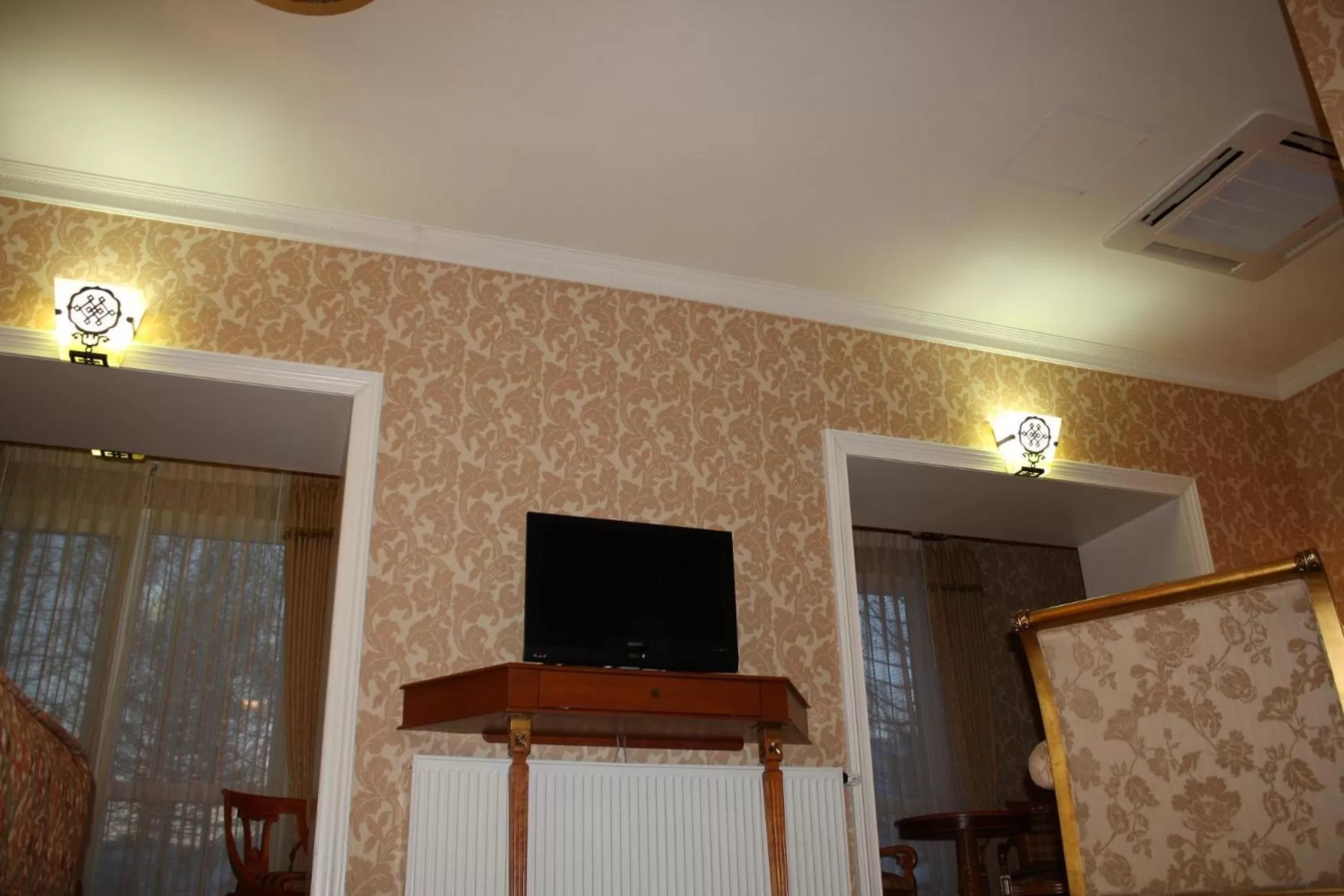 TV and multimedia in Terelj Hotel & Spa