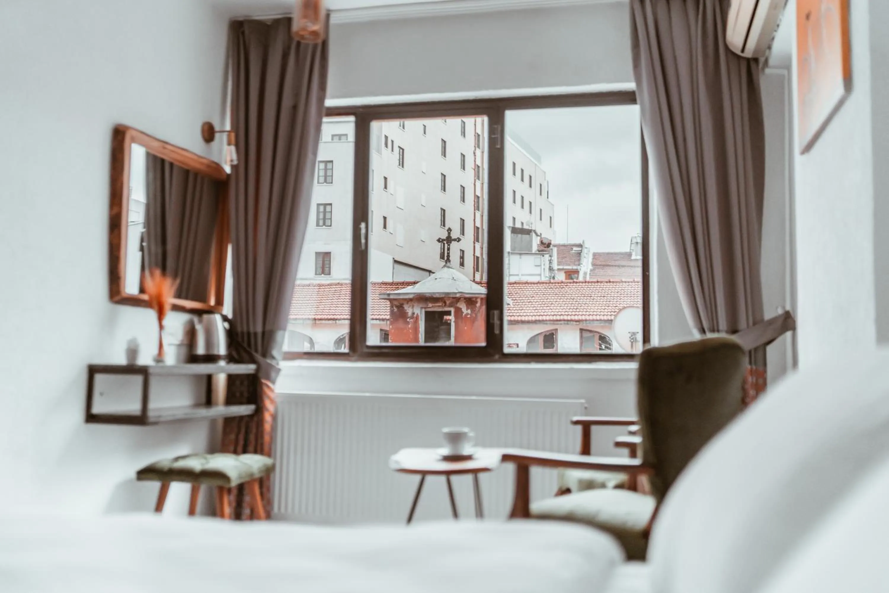 Seating area in PANDAN KARAKOY SUİT