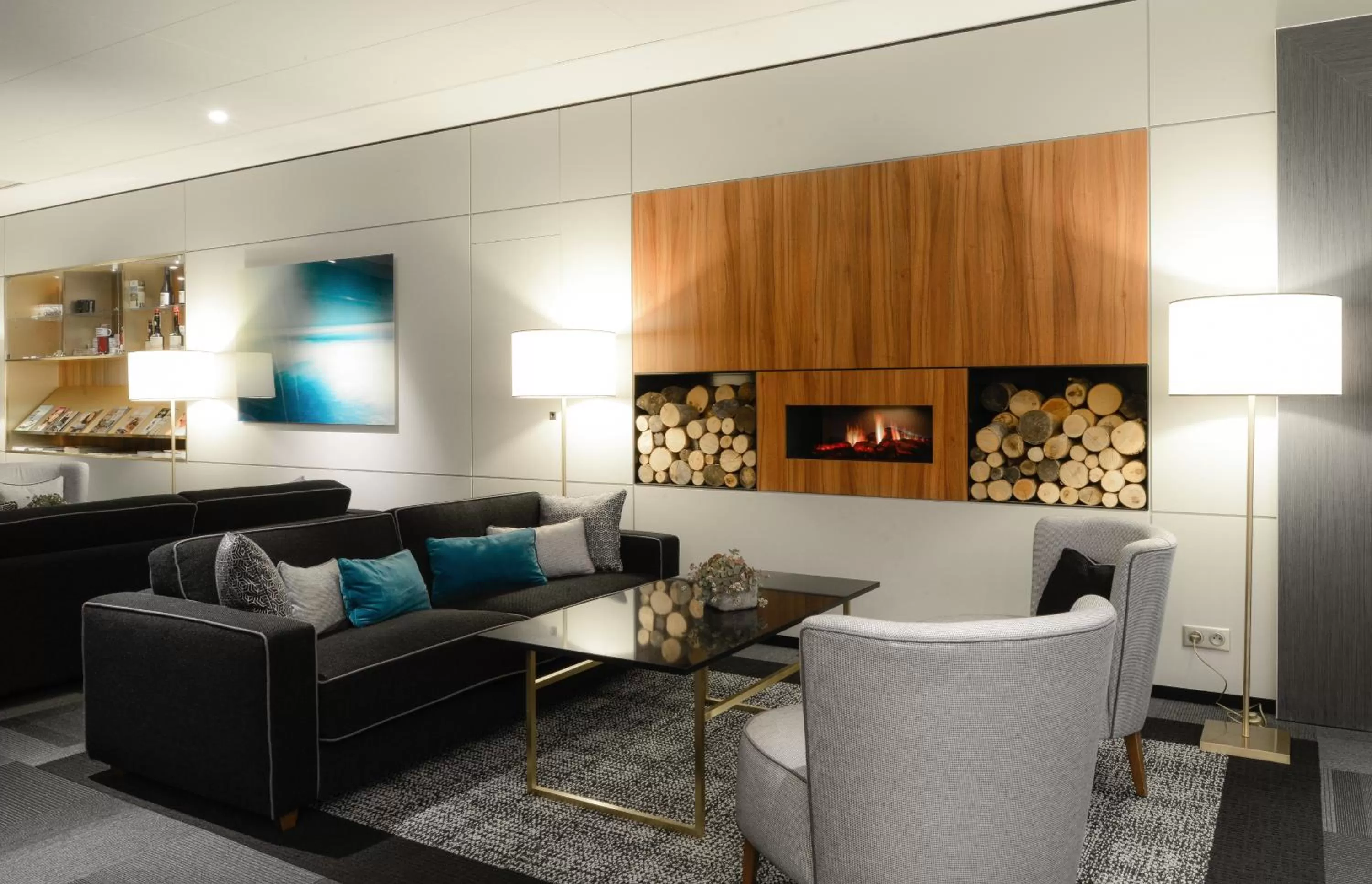 Lobby or reception in Mercure Caen Centre Port De Plaisance