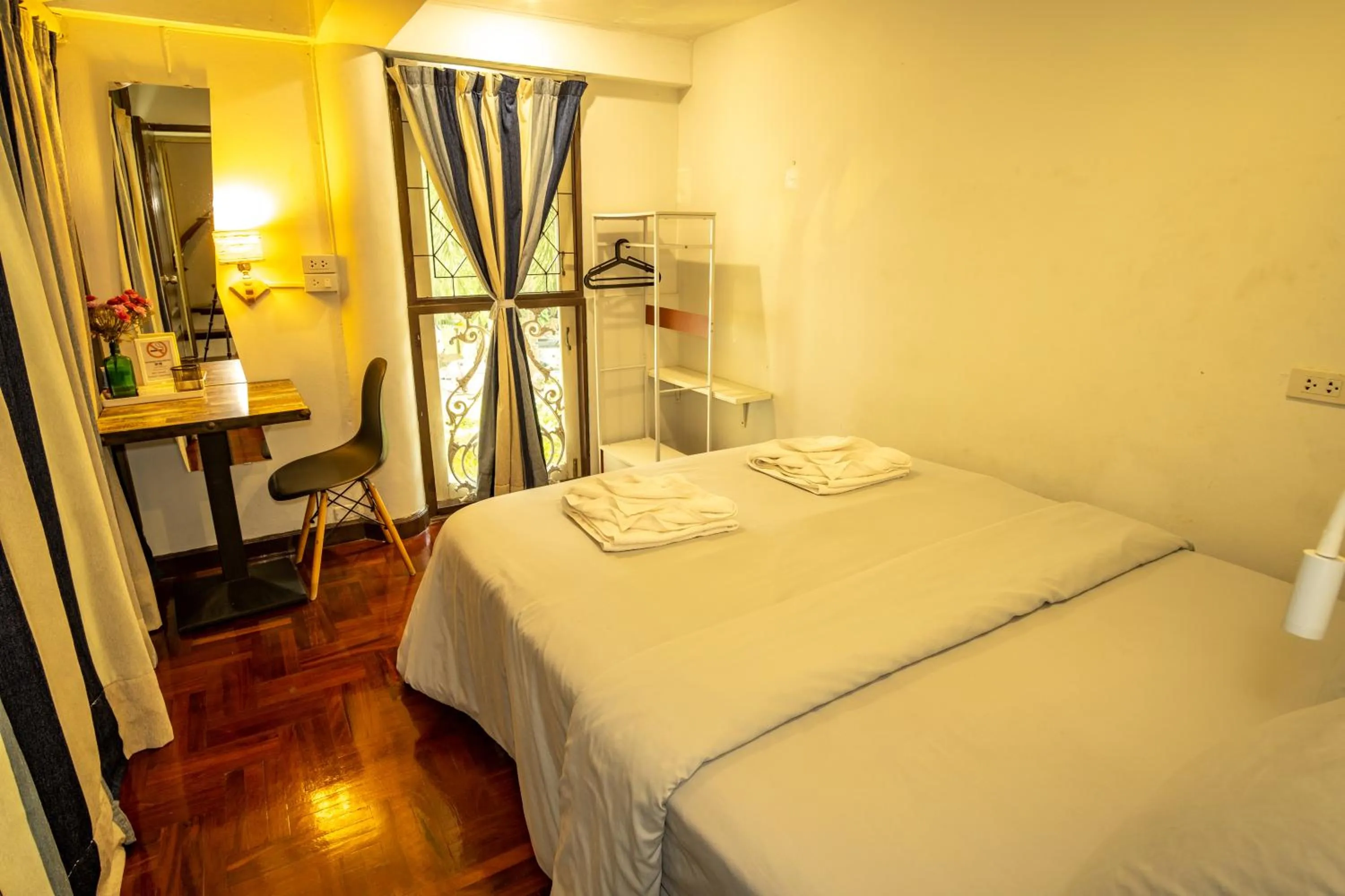 Bed in Home 16  (Hostel 16)