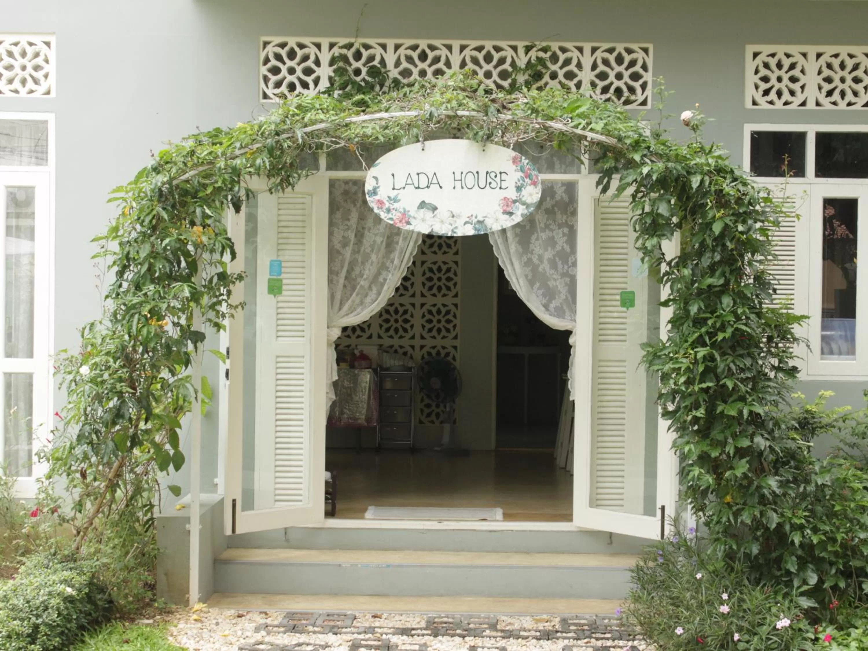 Garden in Lada House